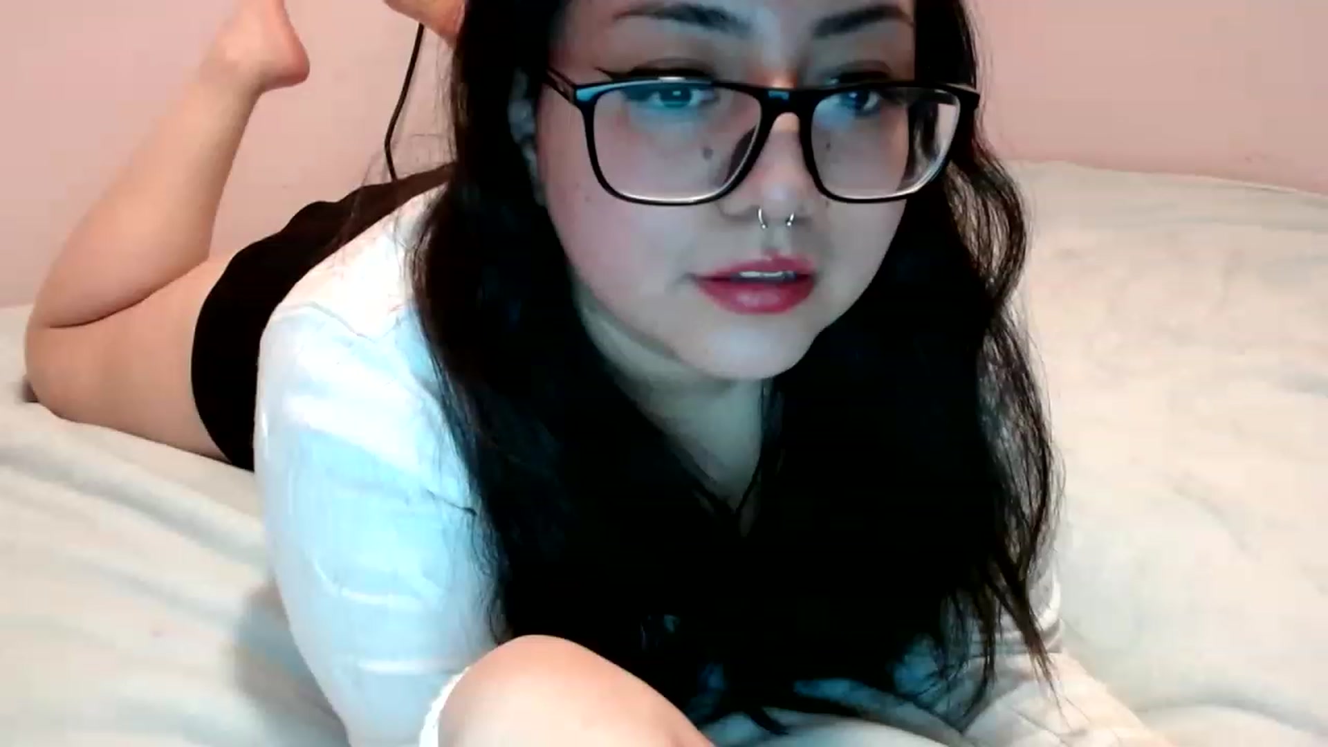 Gallery image thumbnail from BriaLea's myfreecams stream on, 04/05/2023, 11:55 image 6 of 20