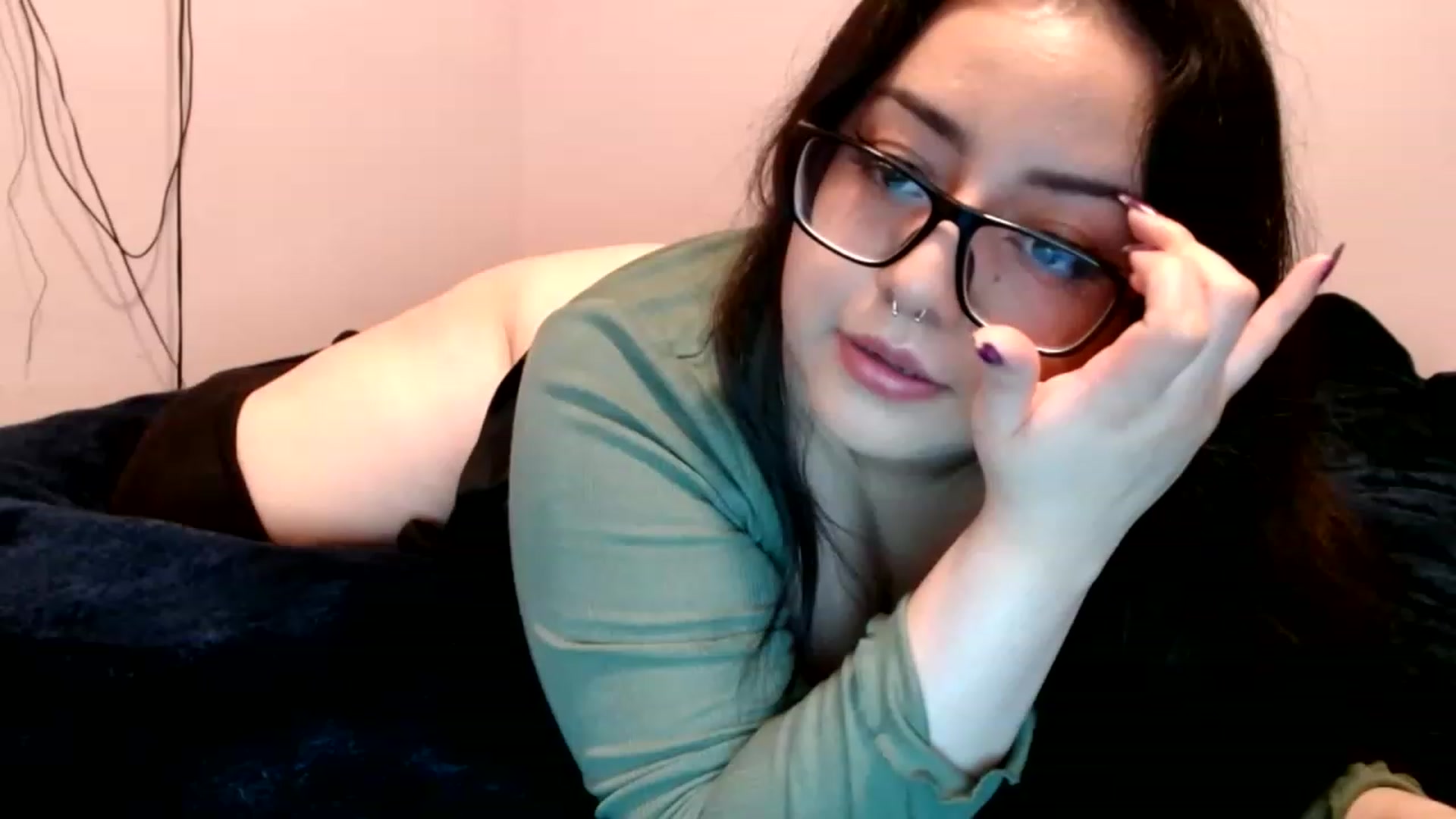 Gallery image thumbnail from BriaLea's myfreecams stream on, 04/07/2023, 14:06 image 1 of 20