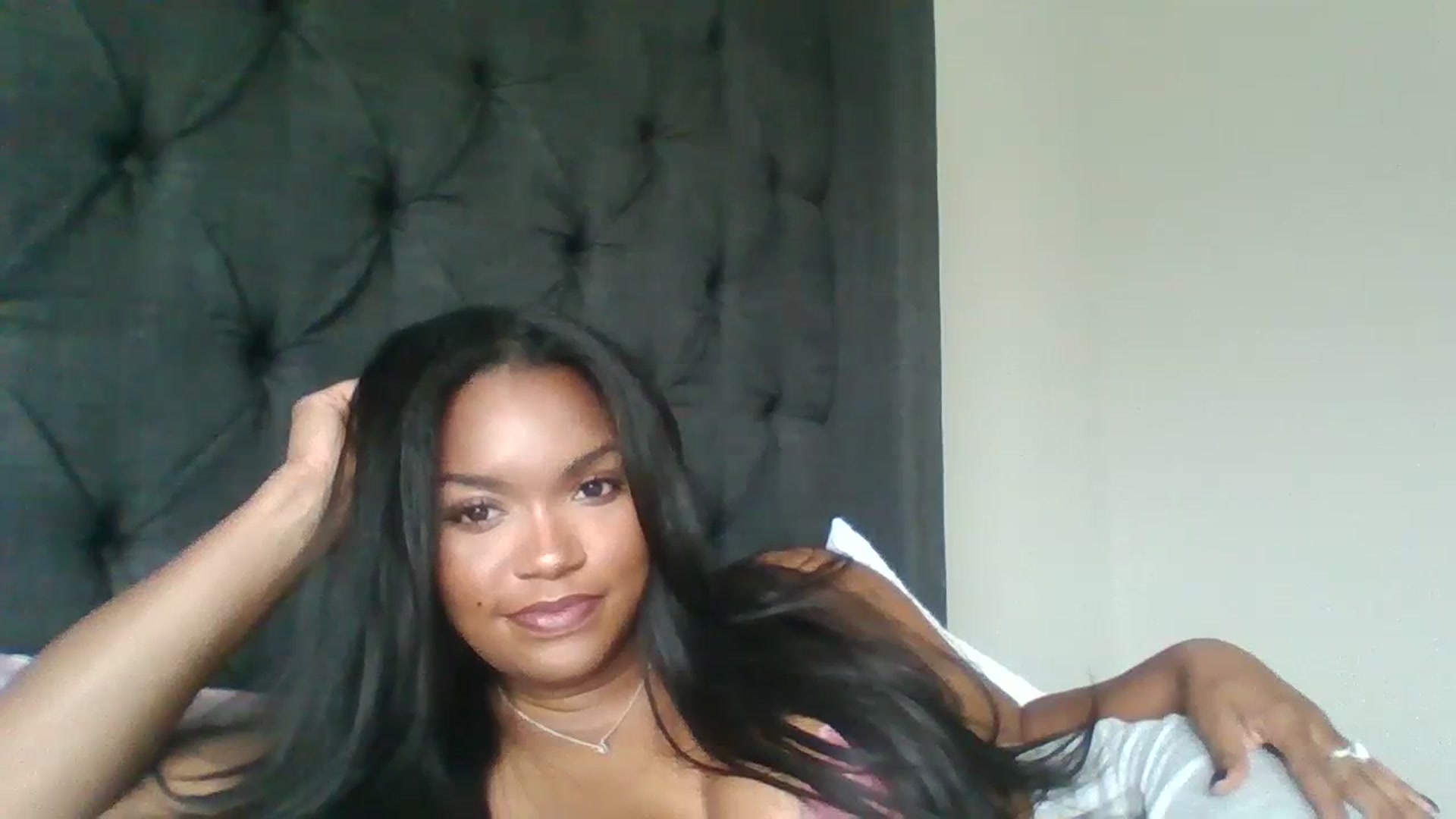 Gallery image thumbnail from BrianaBarbi's myfreecams stream on, 10/04/2023, 19:30 image 12 of 20