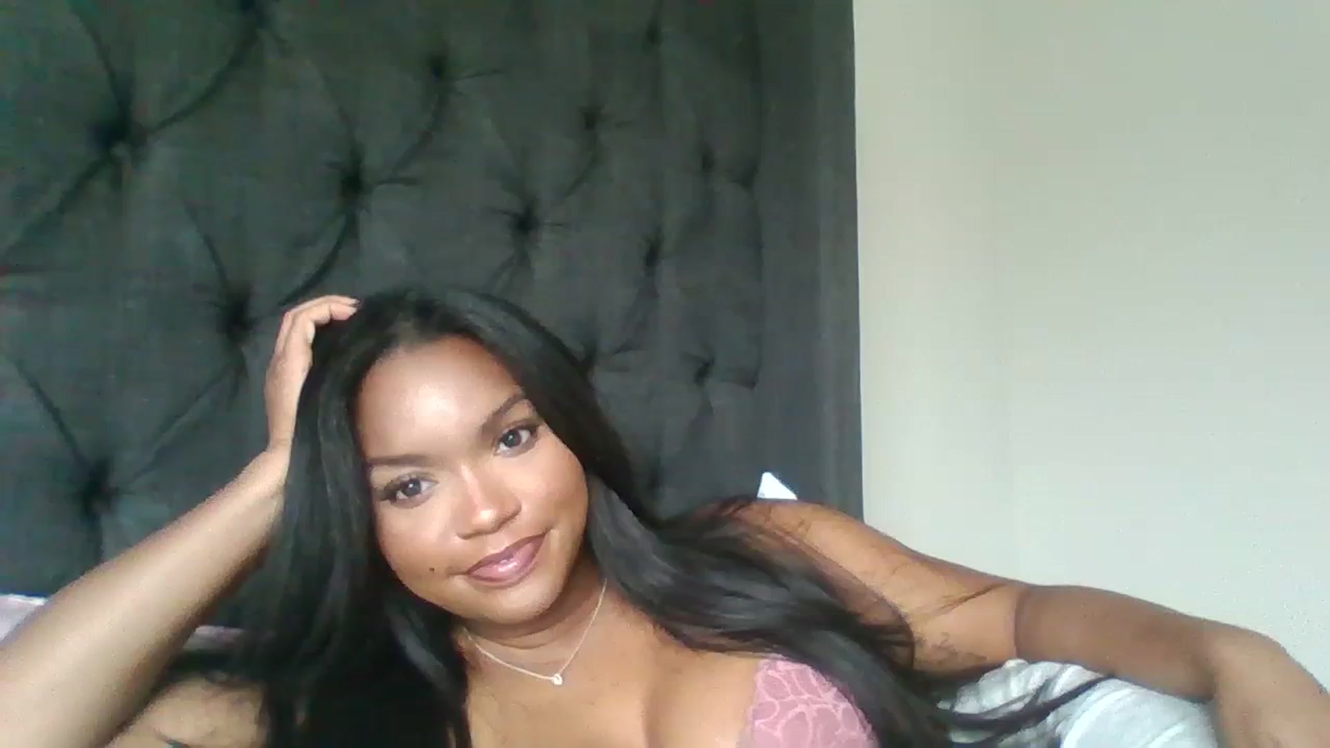 Gallery image thumbnail from BrianaBarbi's myfreecams stream on, 10/04/2023, 19:30 image 11 of 20