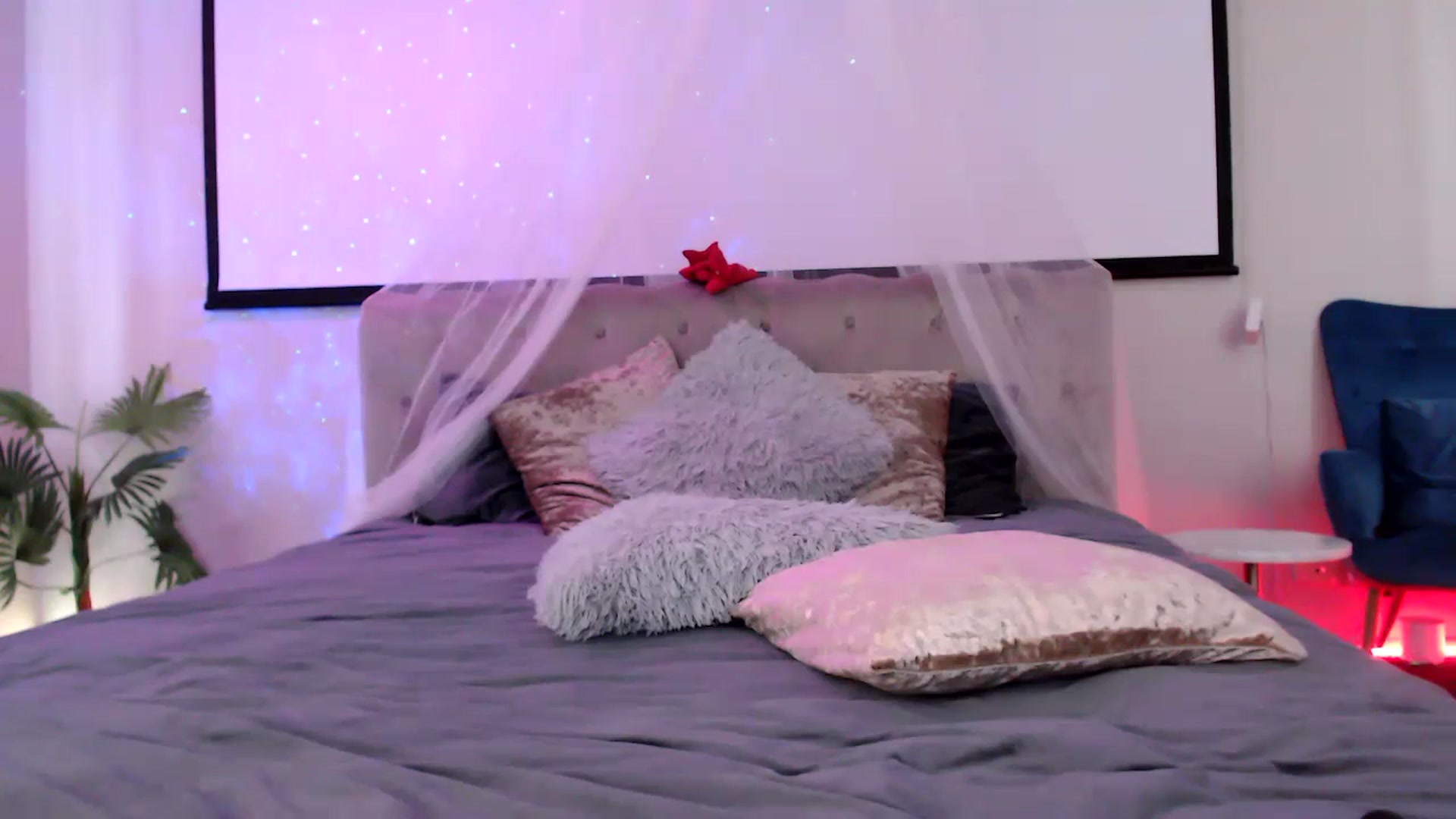 Gallery image thumbnail from BrianaCoxx's myfreecams stream on, 02/03/2024, 24:47 image 14 of 20