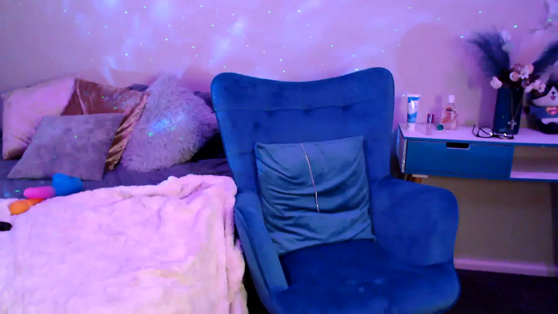Gallery image thumbnail from BrianaCoxx's myfreecams stream on, 03/25/2024, 06:02 image 2 of 20