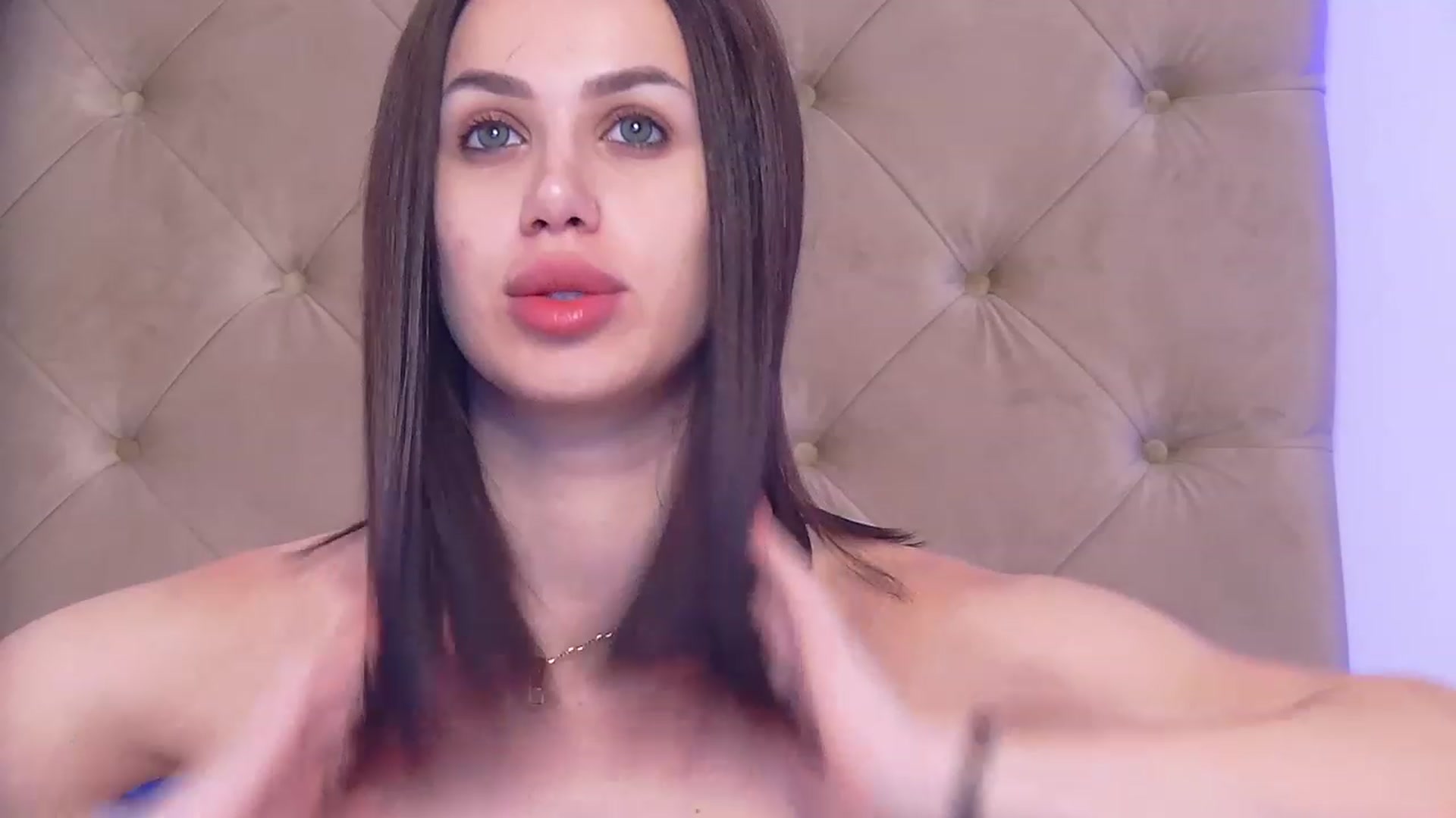 Gallery image thumbnail from BrianaJane's myfreecams stream on, 07/10/2023, 18:49 image 3 of 20