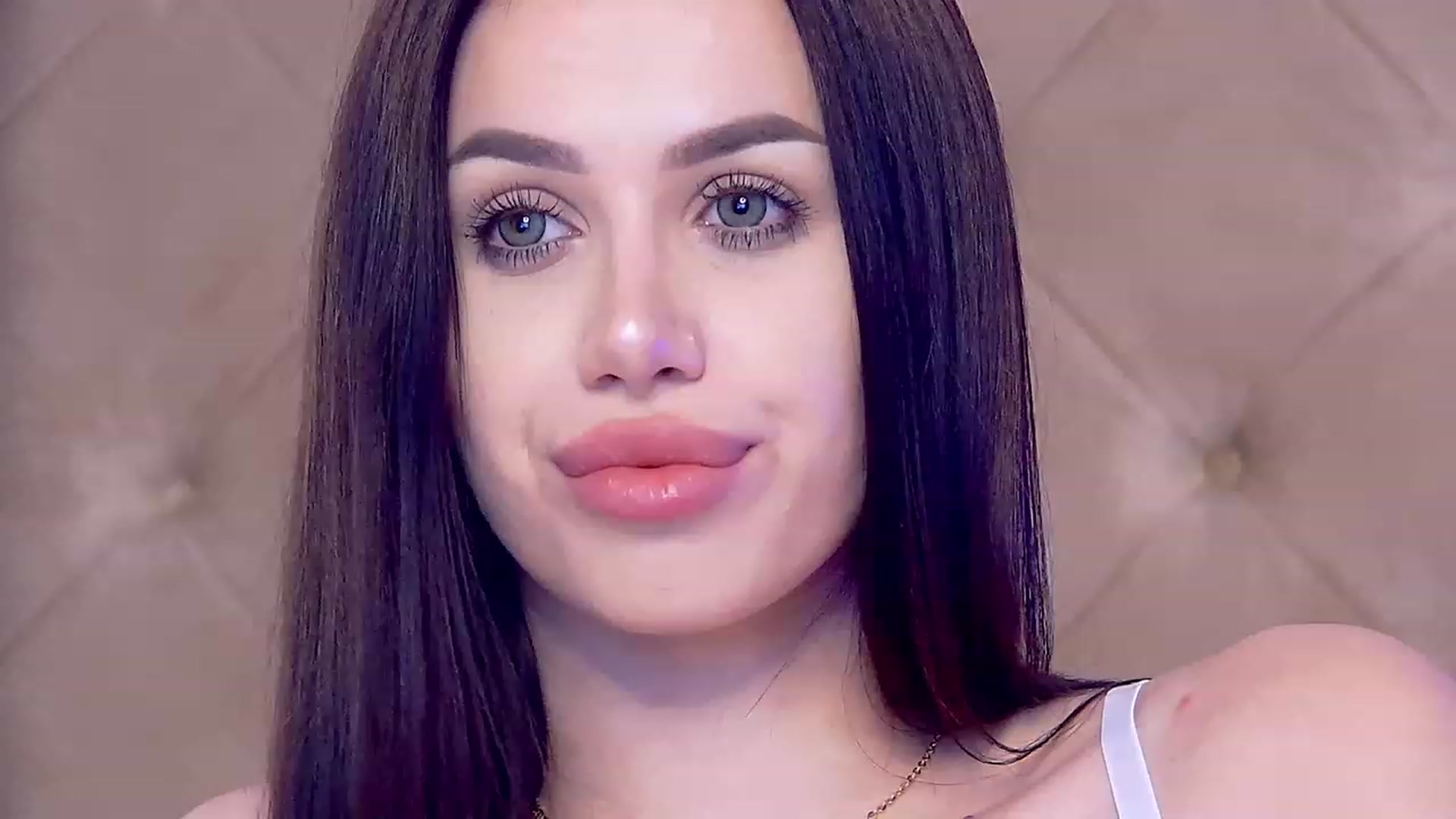 Gallery image thumbnail from BrianaJane's myfreecams stream on, 07/14/2023, 11:43 image 18 of 20