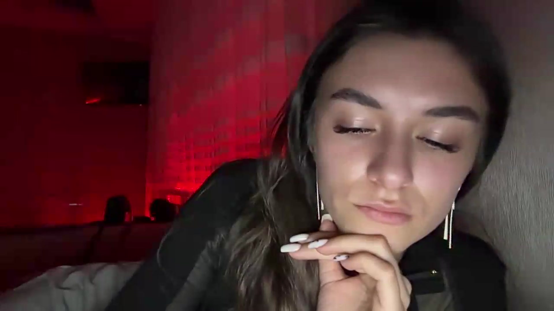 Gallery image thumbnail from BrianaLix's myfreecams stream on, 05/19/2026, 18:32 image 16 of 20