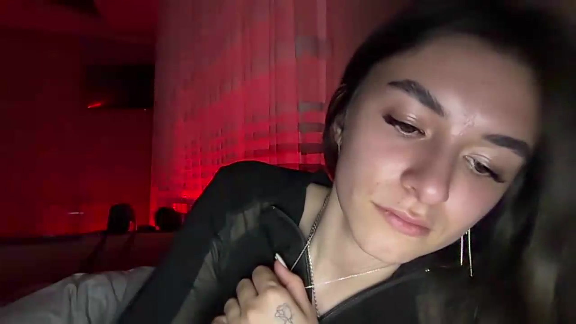 Gallery image thumbnail from BrianaLix's myfreecams stream on, 05/19/2026, 18:32 image 13 of 20