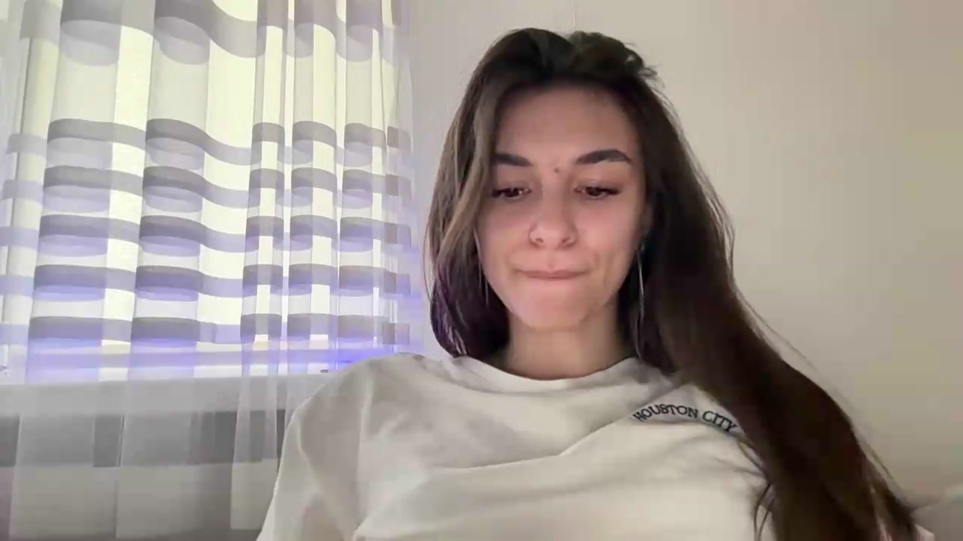 Gallery image thumbnail from BrianaLix's myfreecams stream on, 05/25/2026, 18:33 image 3 of 20