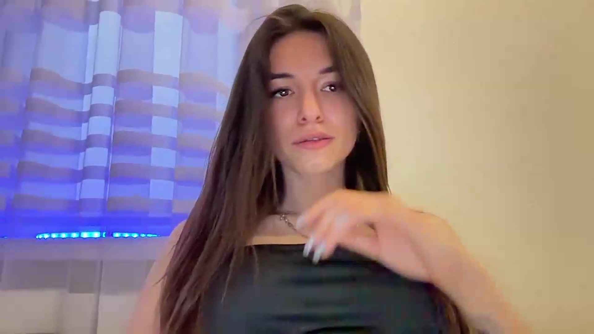 Gallery image thumbnail from BrianaLix's myfreecams stream on, 06/20/2026, 18:42 image 4 of 20