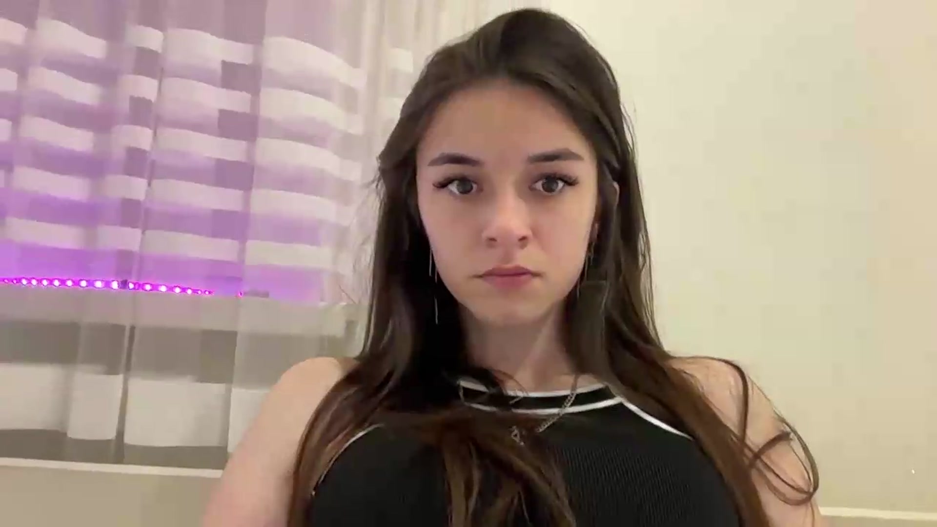Gallery image thumbnail from BrianaLix's myfreecams stream on, 07/10/2026, 20:39 image 17 of 20