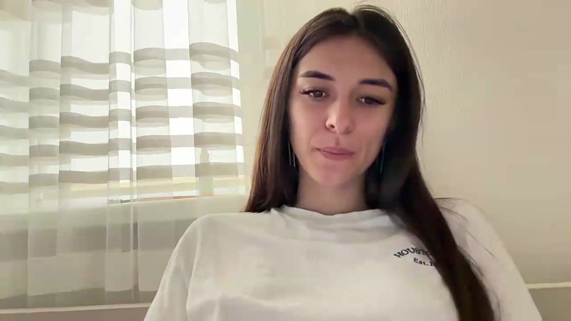 Gallery image thumbnail from BrianaLix's myfreecams stream on, 07/27/2026, 07:31 image 16 of 20