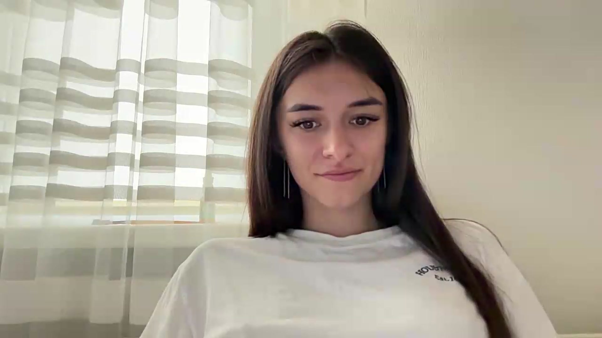 Gallery image thumbnail from BrianaLix's myfreecams stream on, 07/27/2026, 07:31 image 11 of 20