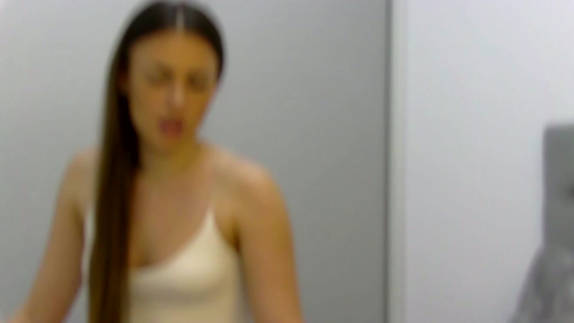 Gallery image thumbnail from BrianaLynx's myfreecams stream on, 04/05/2023, 01:59 image 16 of 20
