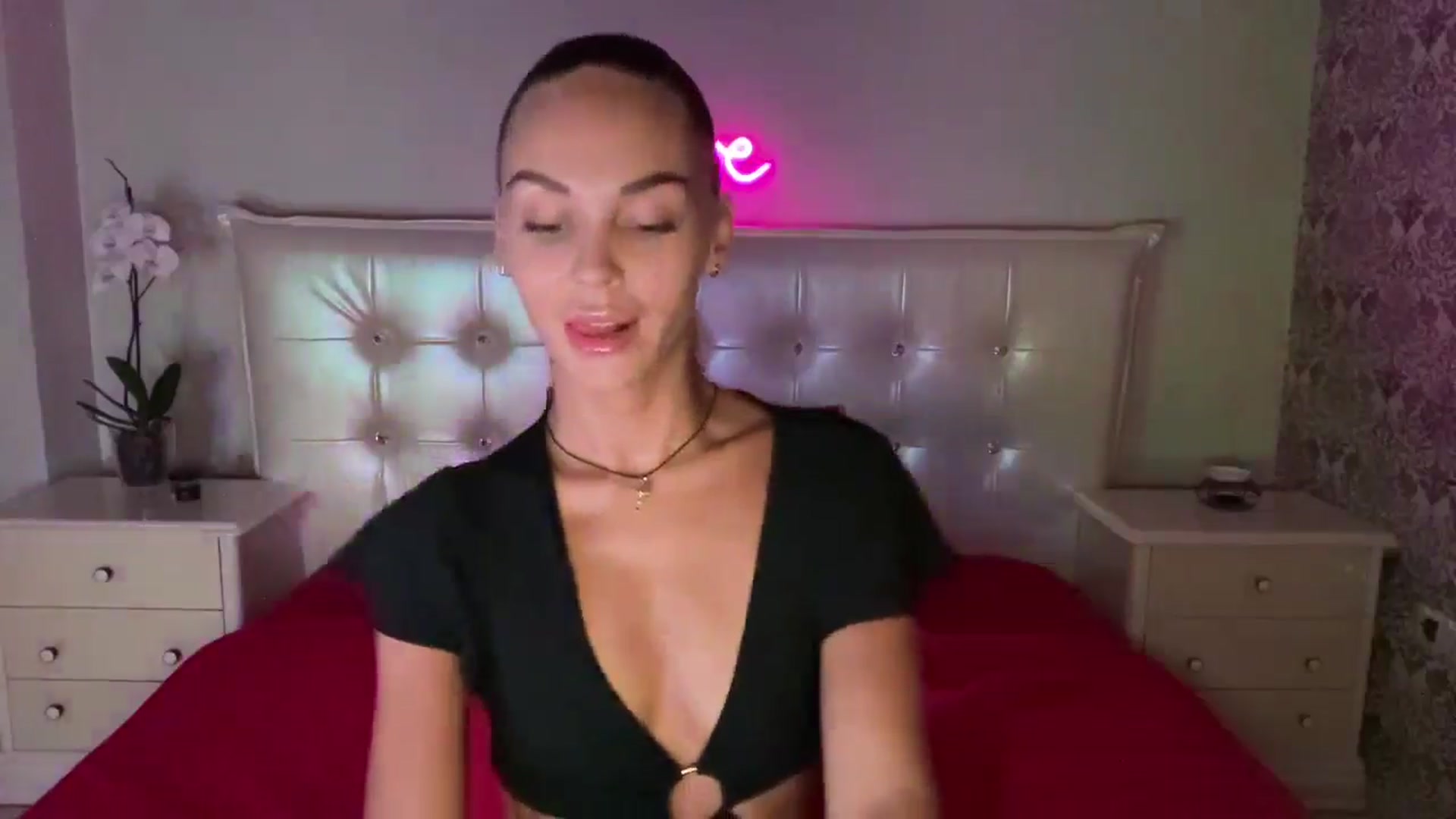 Gallery image thumbnail from Briana_Coxx's myfreecams stream on, 08/15/2024, 10:26 image 9 of 20