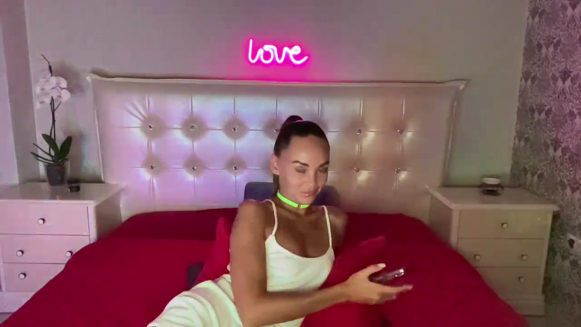 Gallery image thumbnail from Briana_Coxx's myfreecams stream on, 08/16/2024, 15:18 image 12 of 20