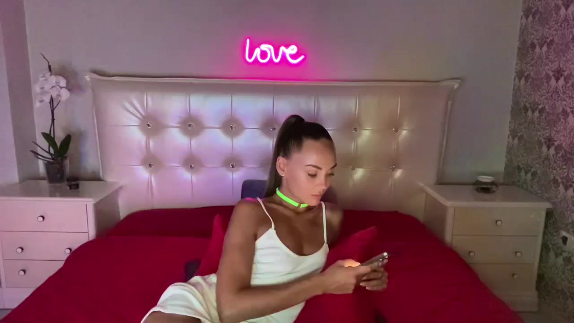 Gallery image thumbnail from Briana_Coxx's myfreecams stream on, 08/16/2024, 15:18 image 9 of 20