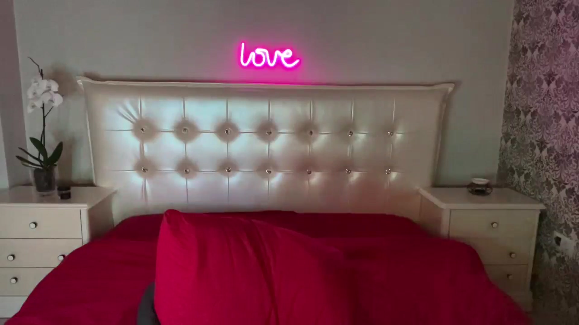 Gallery image thumbnail from Briana_Coxx's myfreecams stream on, 08/26/2024, 07:04 image 4 of 20