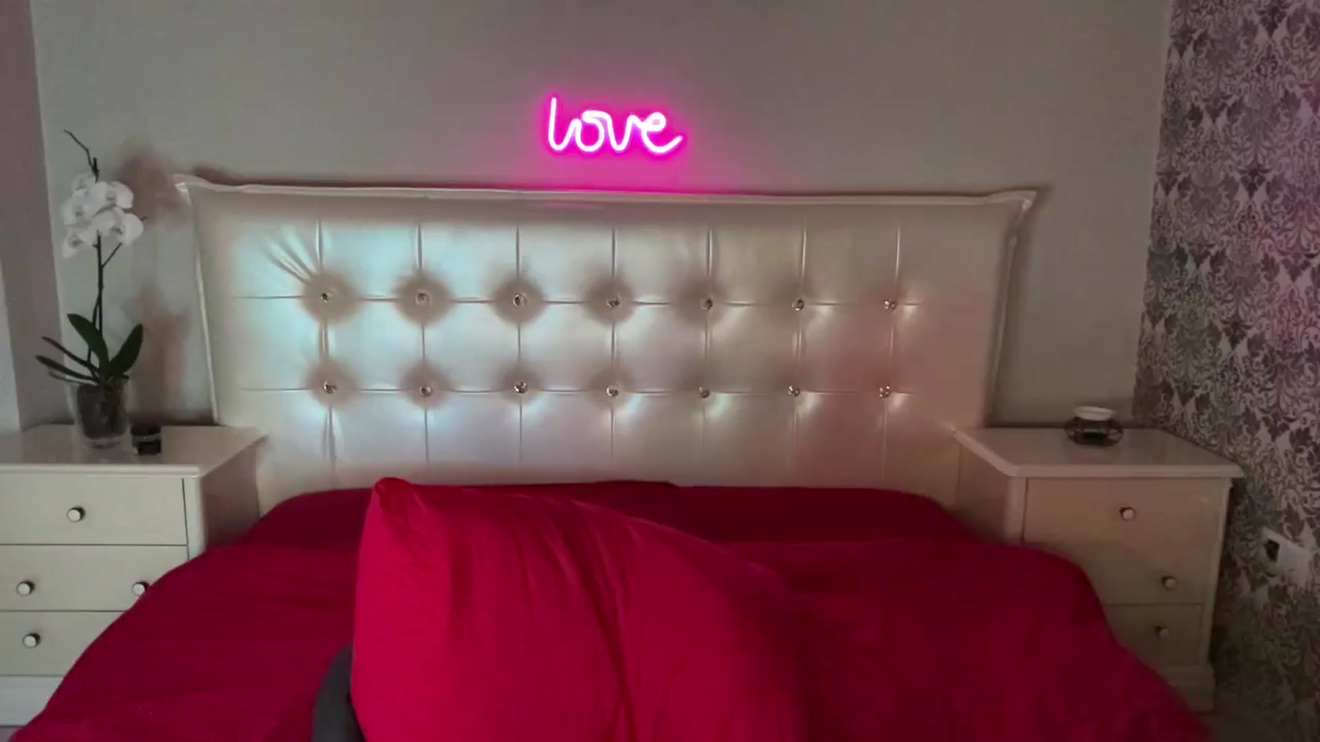 Gallery image thumbnail from Briana_Coxx's myfreecams stream on, 08/26/2024, 07:04 image 6 of 20