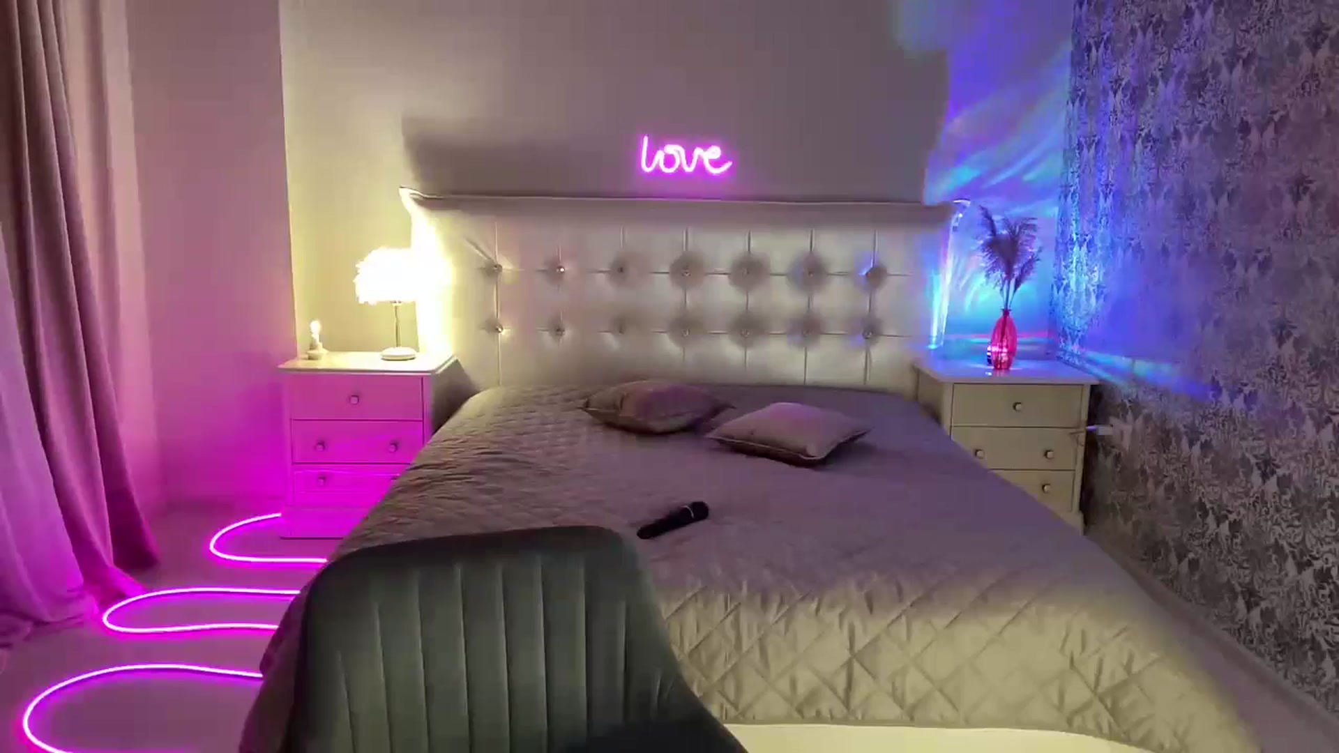 Gallery image thumbnail from Briana_Coxx's myfreecams stream on, 11/01/2024, 11:39 image 15 of 20