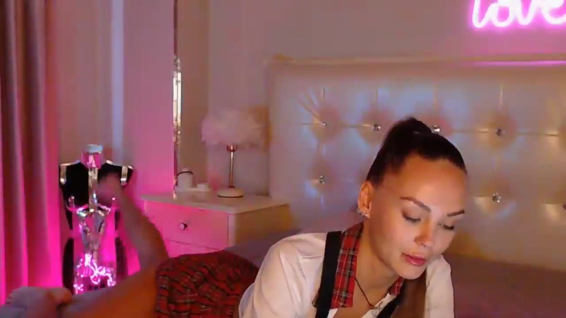 Gallery image thumbnail from Briana_Coxx's myfreecams stream on, 02/27/2025, 06:06 image 6 of 20