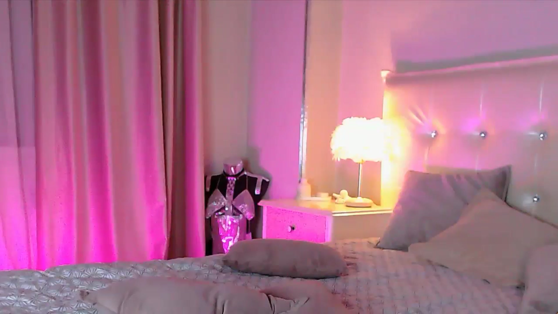 Gallery image thumbnail from Briana_Coxx's myfreecams stream on, 11/19/2025, 07:55 image 10 of 20