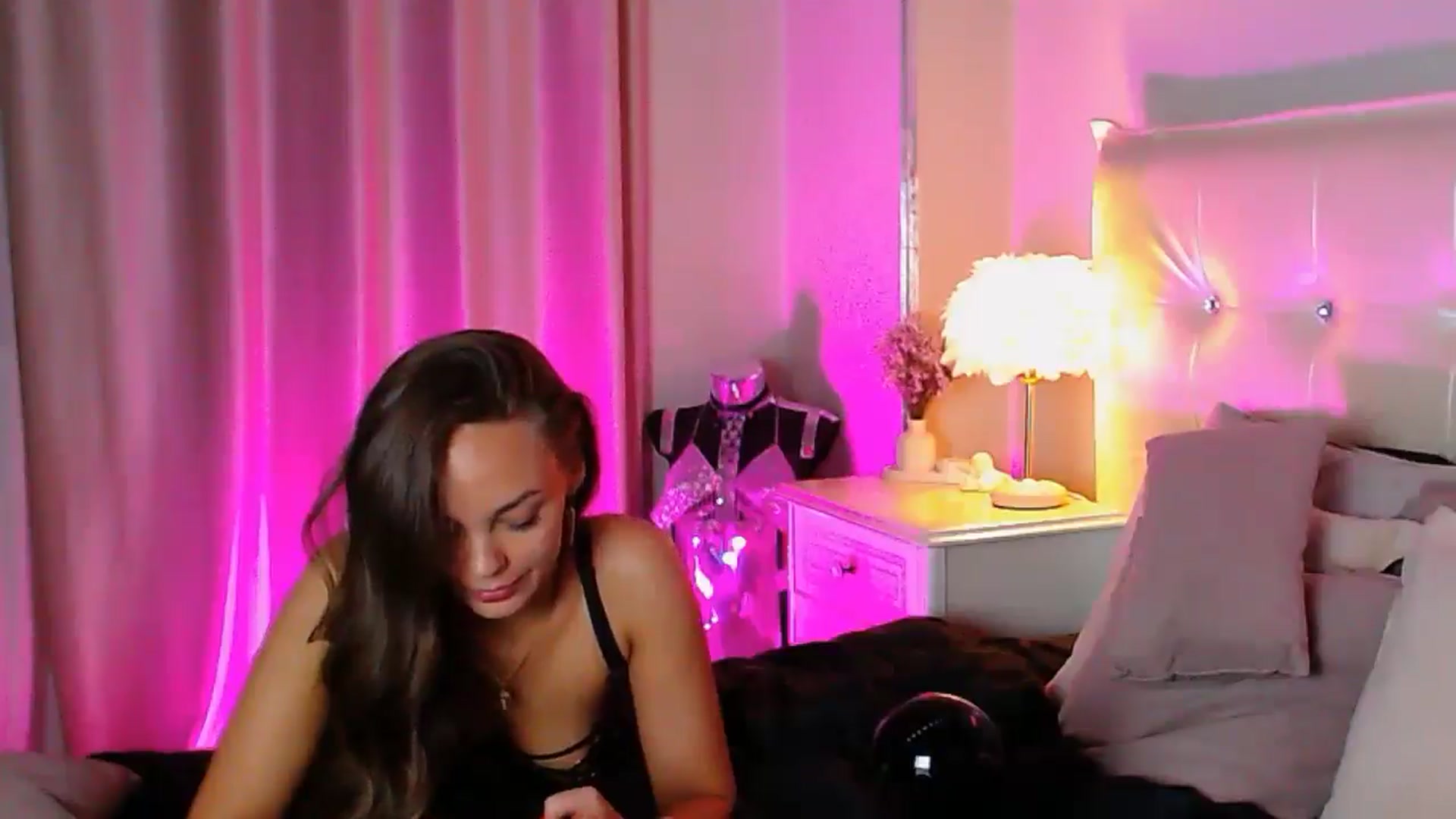 Gallery image thumbnail from Briana_Coxx's myfreecams stream on, 12/03/2025, 09:14 image 19 of 20