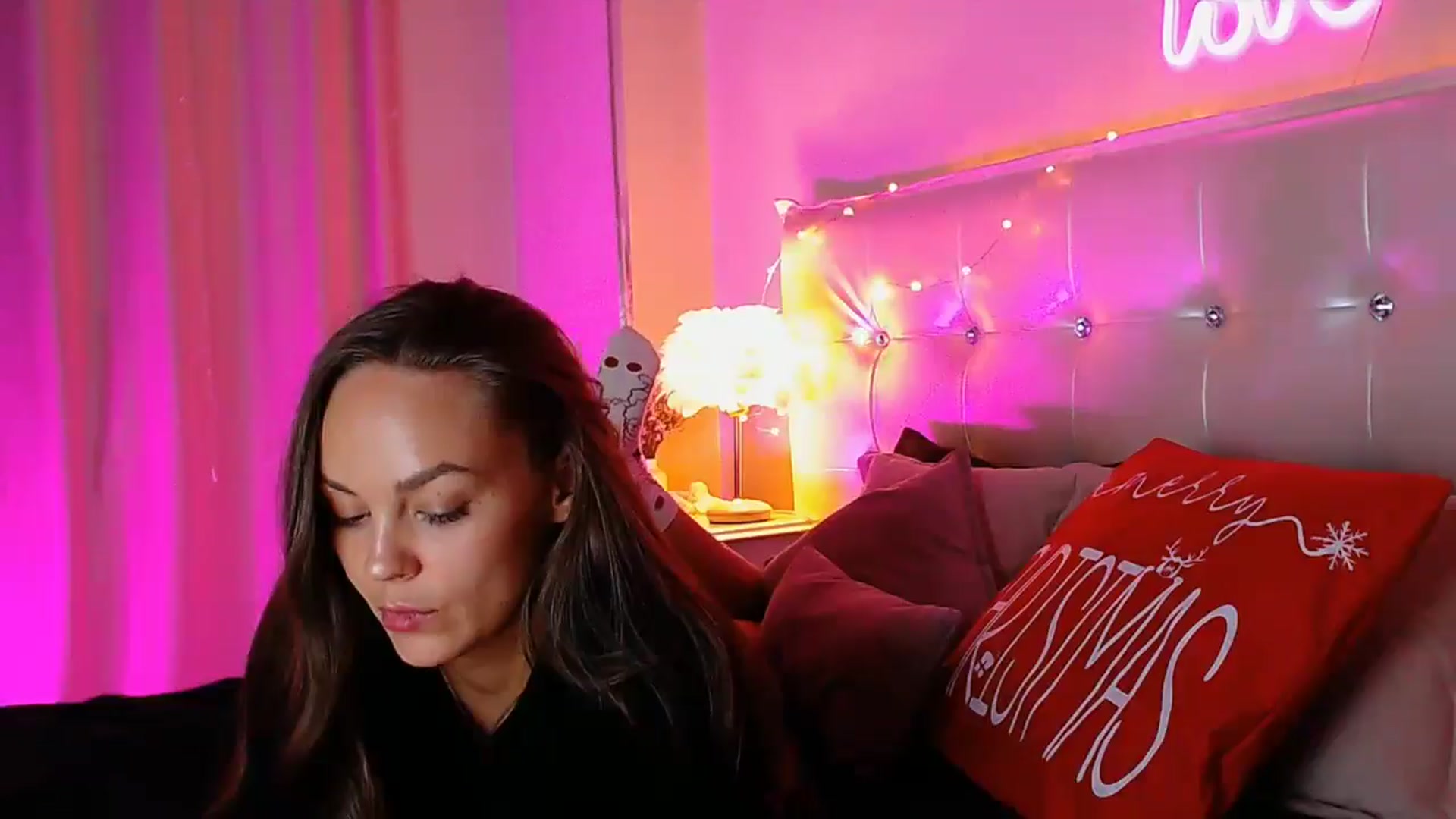 Gallery image thumbnail from Briana_Coxx's myfreecams stream on, 12/19/2025, 10:29 image 10 of 20