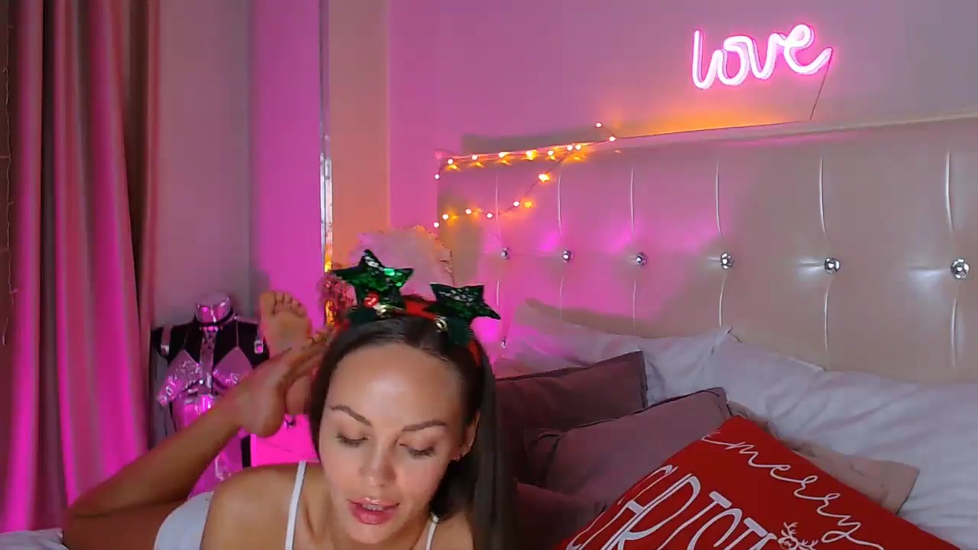 Gallery image thumbnail from Briana_Coxx's myfreecams stream on, 12/25/2025, 08:41 image 9 of 20