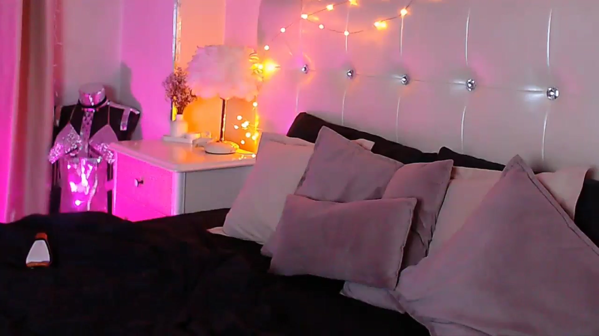 Gallery image thumbnail from Briana_Coxx's myfreecams stream on, 01/20/2026, 11:52 image 4 of 20