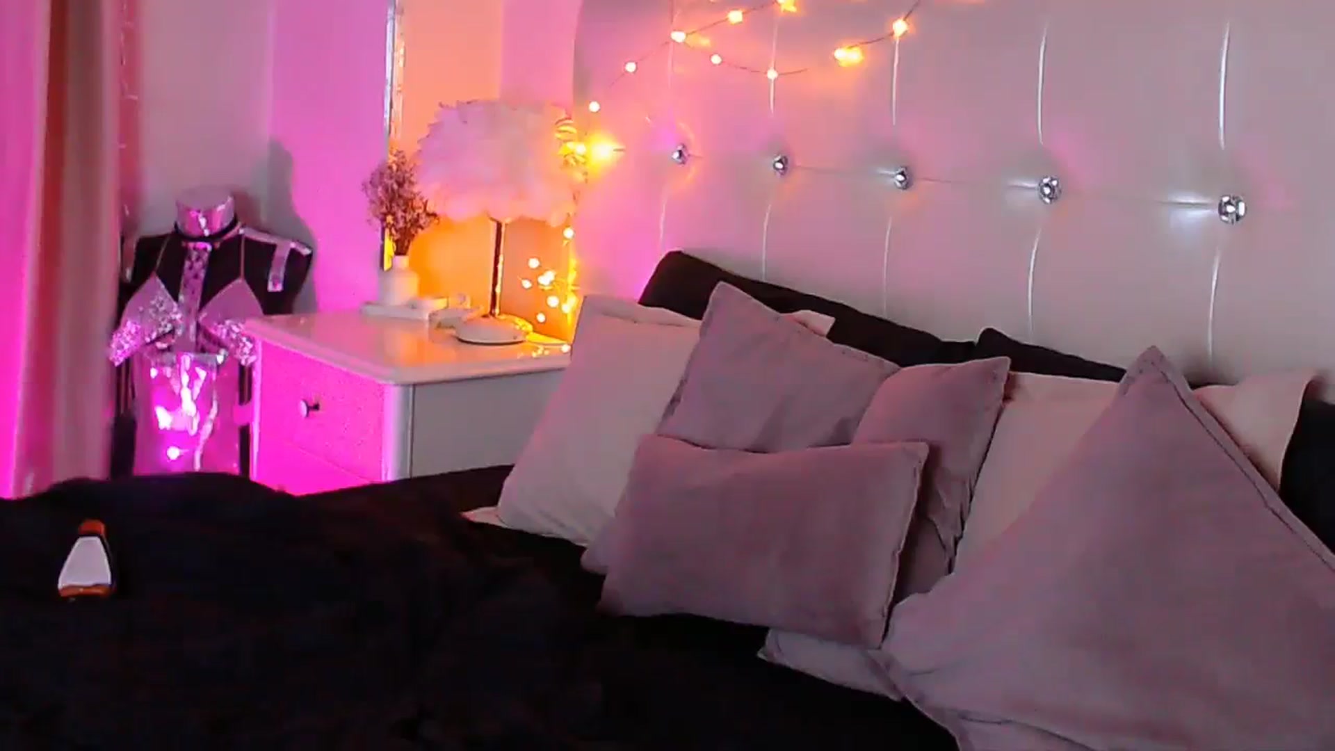 Gallery image thumbnail from Briana_Coxx's myfreecams stream on, 01/20/2026, 11:52 image 2 of 20
