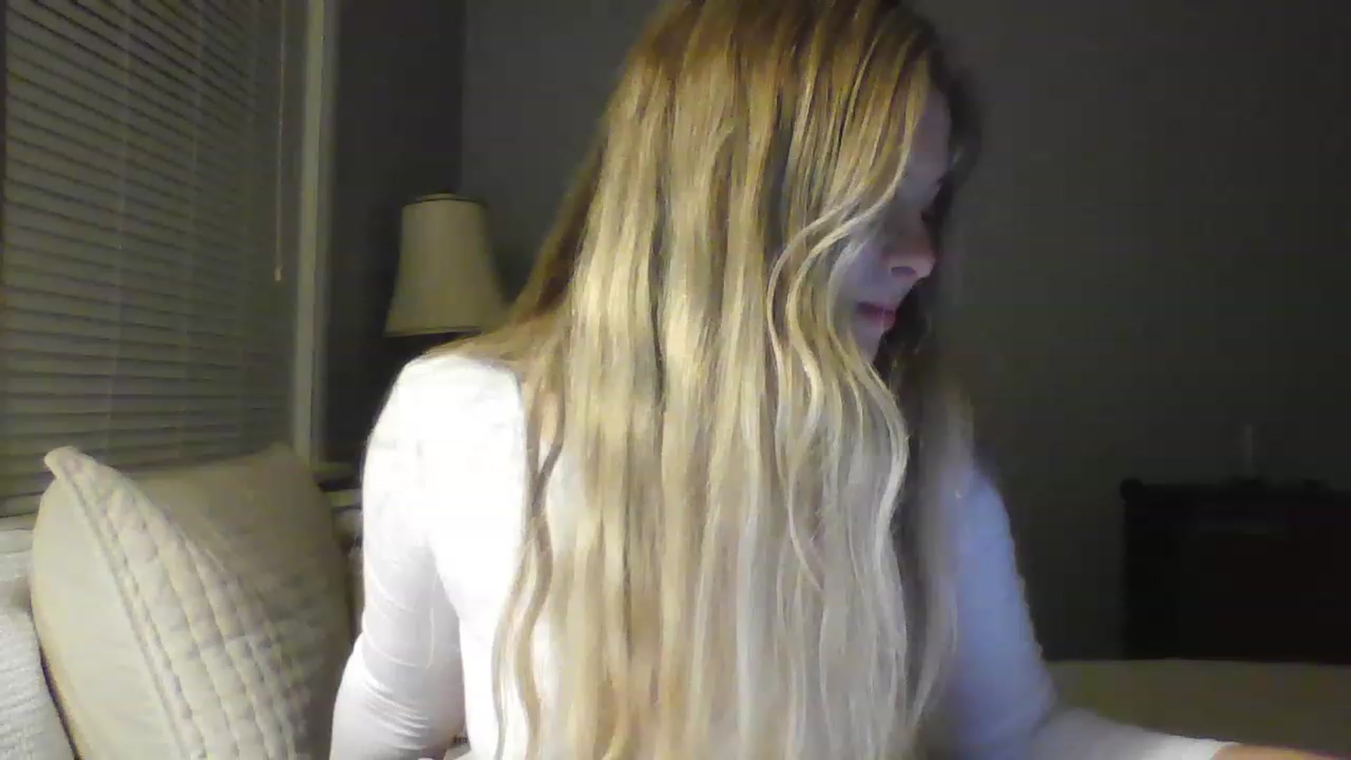 Gallery image thumbnail from Brianna8's myfreecams stream on, 05/12/2023, 02:12 image 16 of 20
