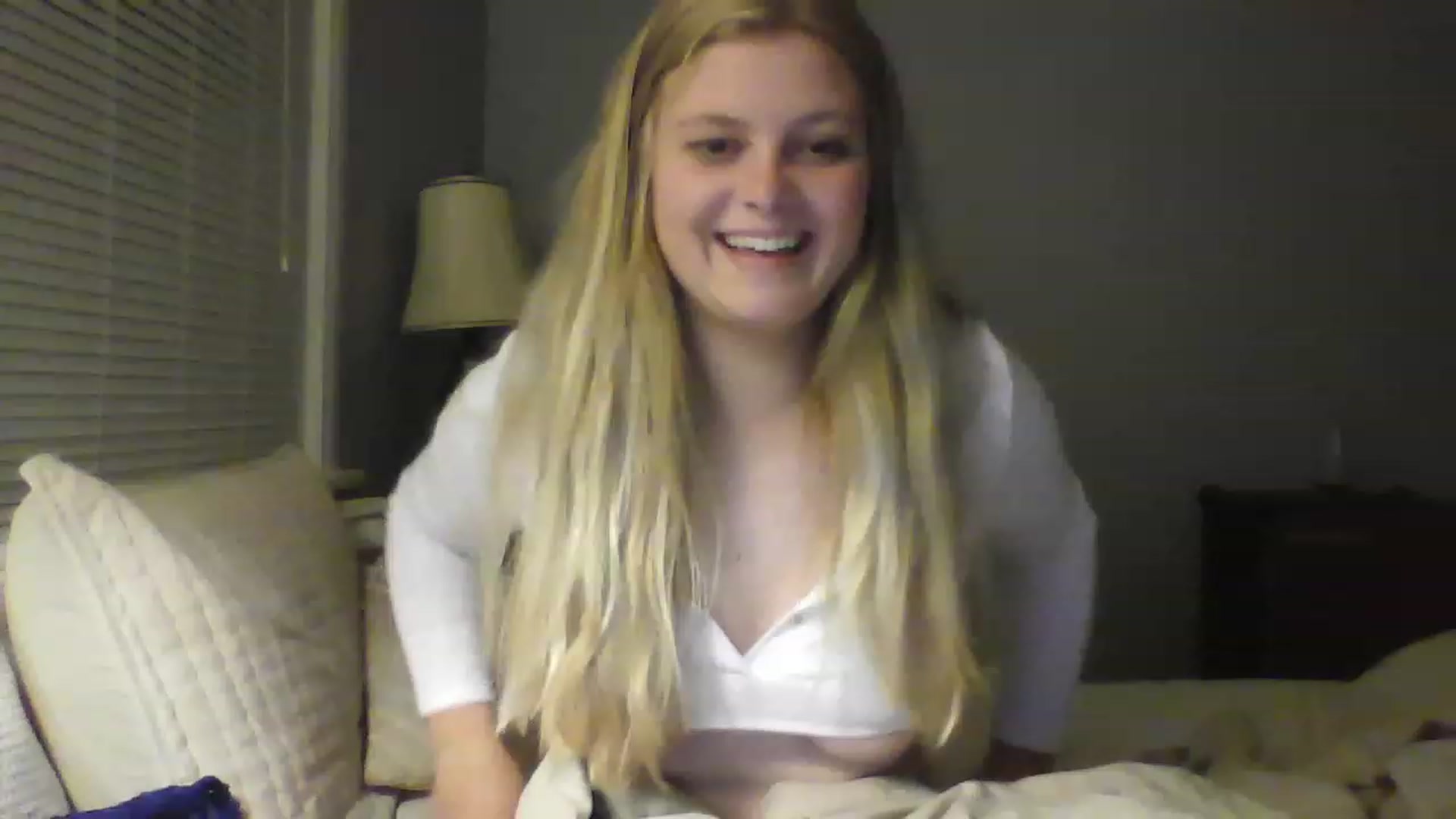 Gallery image thumbnail from Brianna8's myfreecams stream on, 05/12/2023, 02:12 image 6 of 20