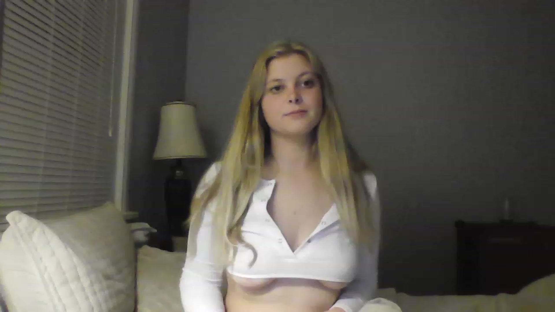 Gallery image thumbnail from Brianna8's myfreecams stream on, 05/12/2023, 02:12 image 2 of 20