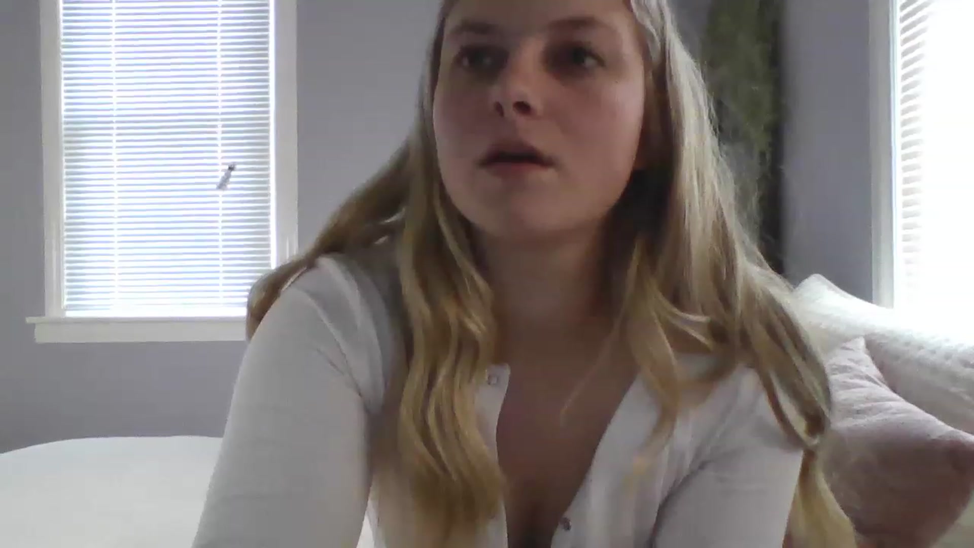 Gallery image thumbnail from Brianna8's myfreecams stream on, 05/15/2023, 22:30 image 13 of 20