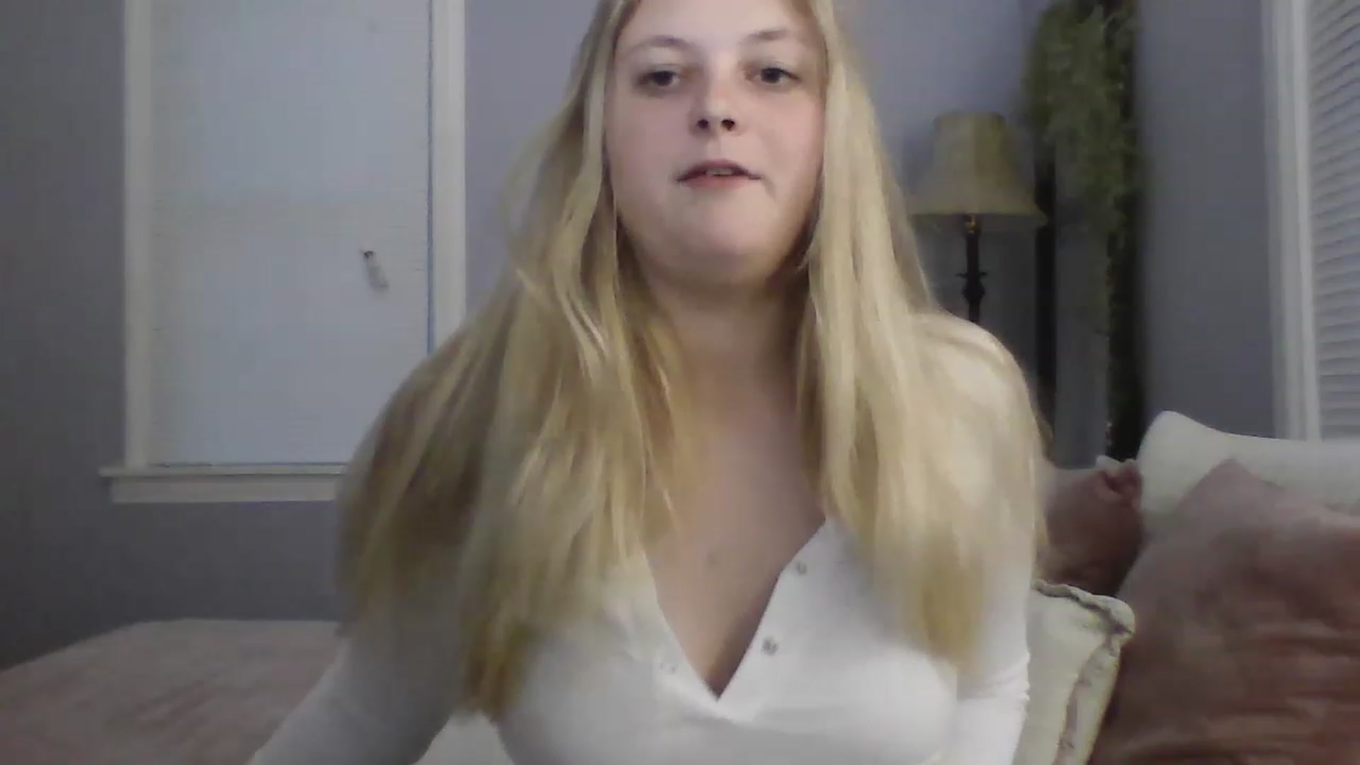 Gallery image thumbnail from Brianna8's myfreecams stream on, 05/24/2023, 01:09 image 4 of 20