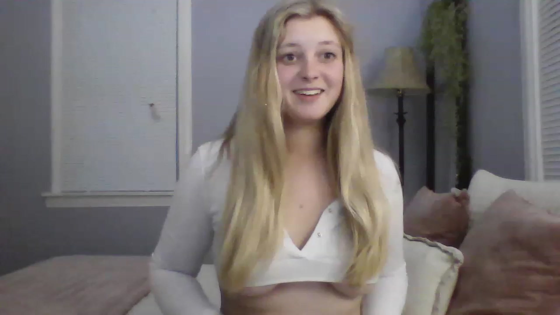 Gallery image thumbnail from Brianna8's myfreecams stream on, 05/24/2023, 01:09 image 7 of 20