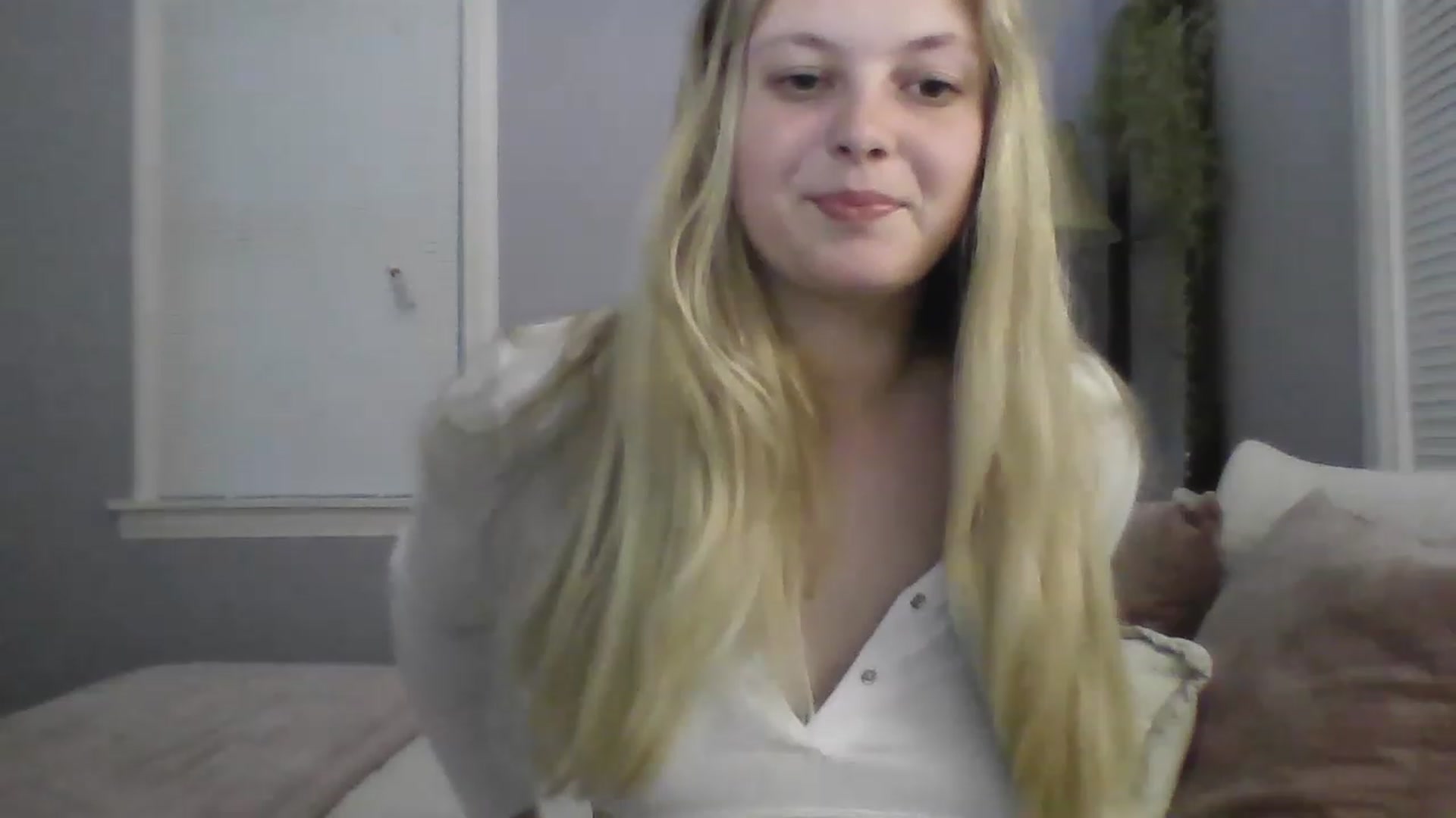 Gallery image thumbnail from Brianna8's myfreecams stream on, 05/24/2023, 01:09 image 5 of 20