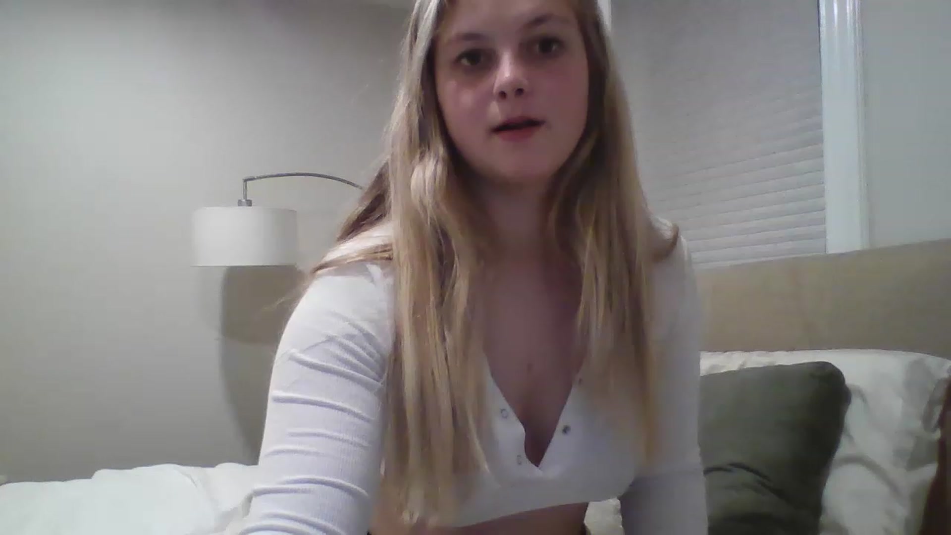 Gallery image thumbnail from Brianna8's myfreecams stream on, 05/27/2023, 02:49 image 1 of 20