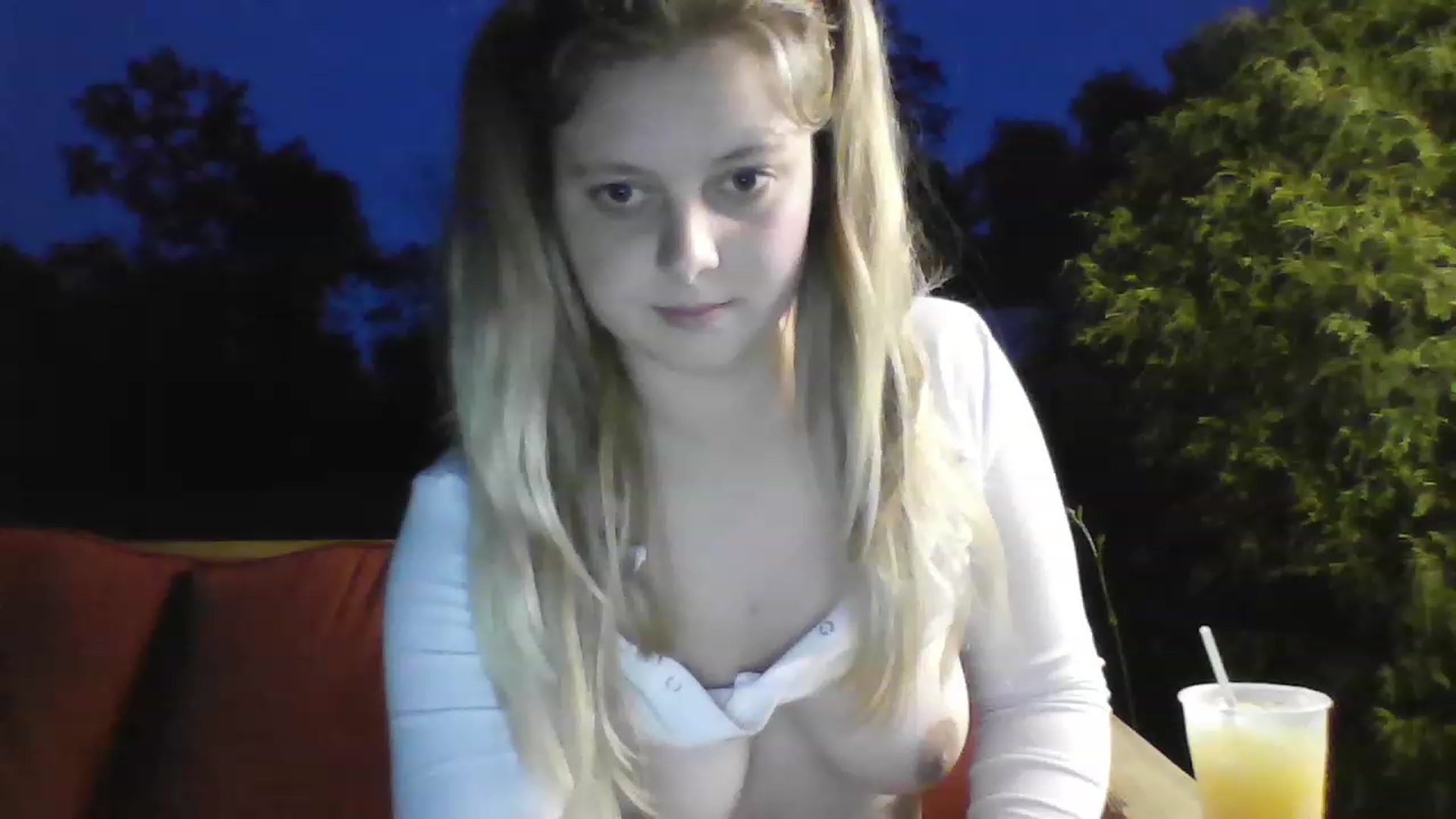 Gallery image thumbnail from Brianna8's myfreecams stream on, 06/14/2023, 01:38 image 15 of 20