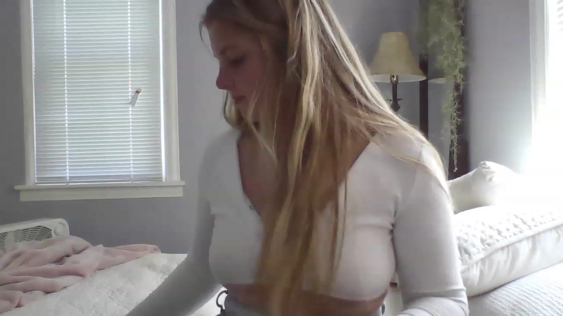 Gallery image thumbnail from Brianna8's myfreecams stream on, 07/28/2023, 20:01 image 13 of 20