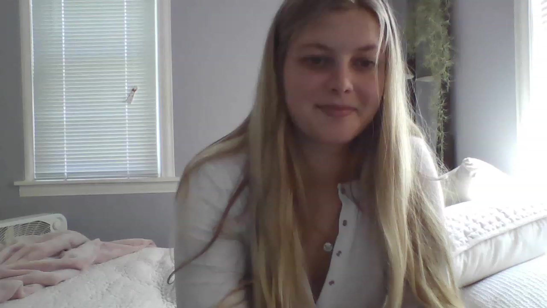 Gallery image thumbnail from Brianna8's myfreecams stream on, 07/28/2023, 20:01 image 7 of 20