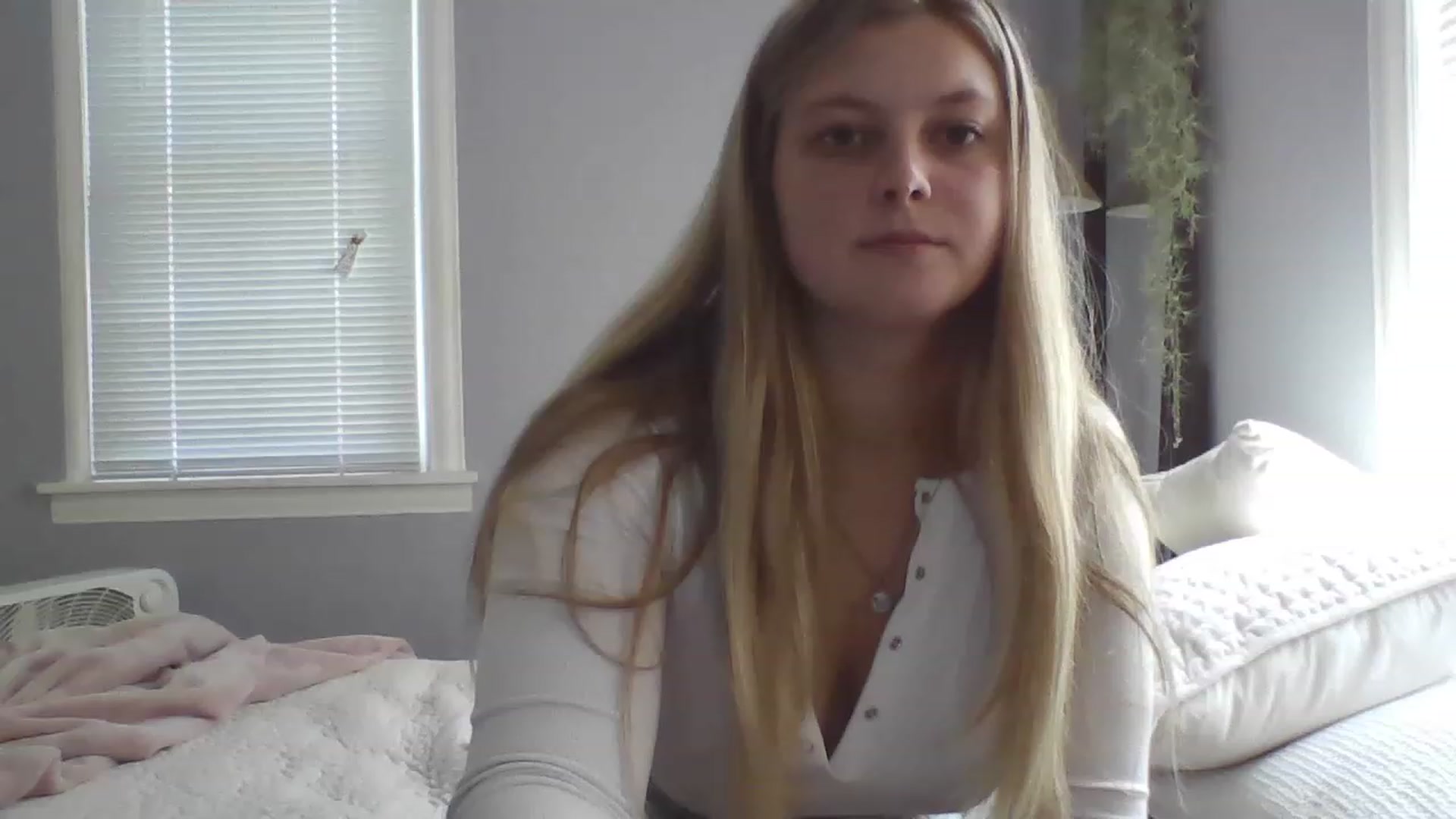 Gallery image thumbnail from Brianna8's myfreecams stream on, 07/28/2023, 20:01 image 8 of 20