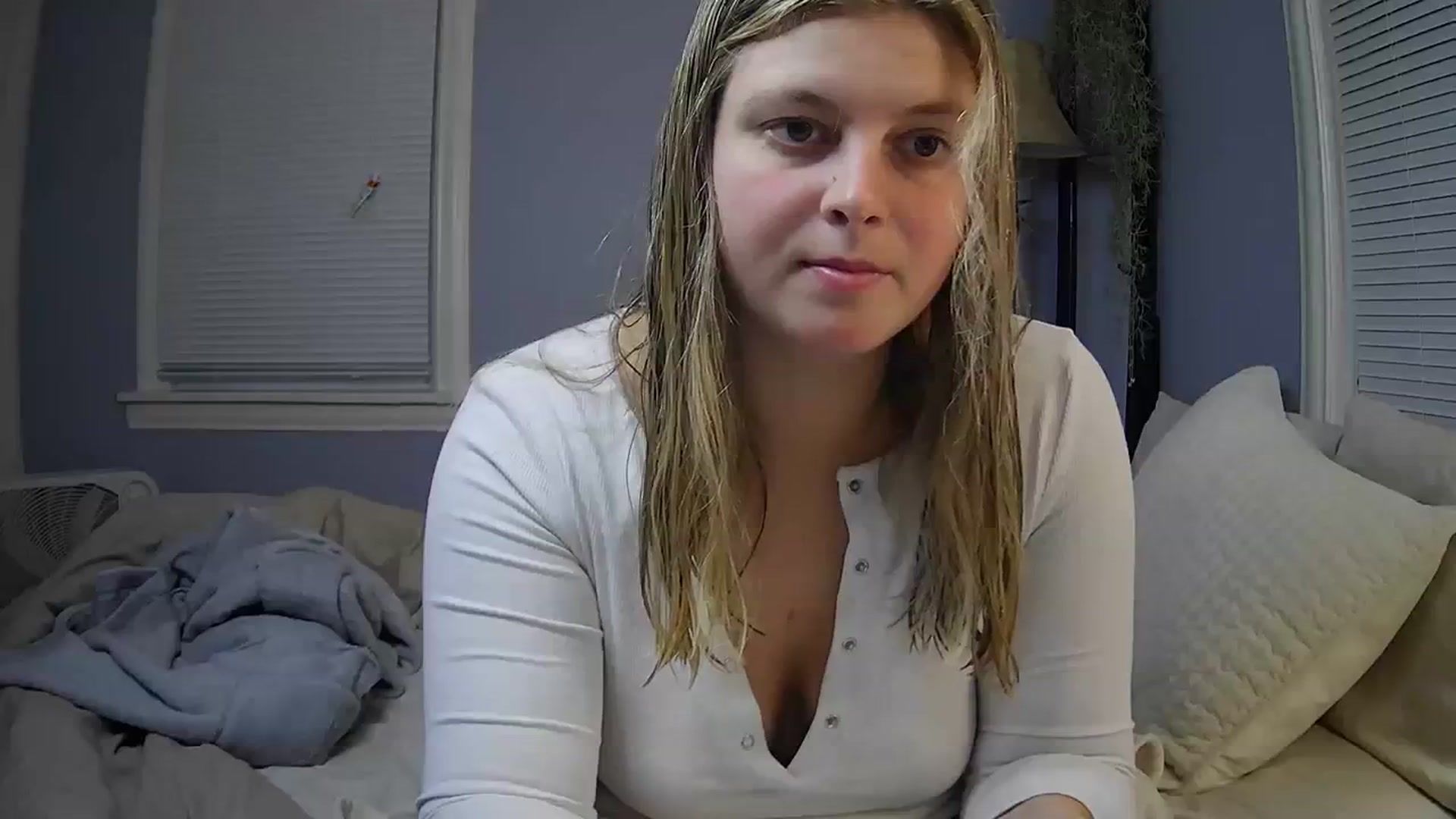 Gallery image thumbnail from Brianna8's myfreecams stream on, 09/18/2023, 23:30 image 4 of 20