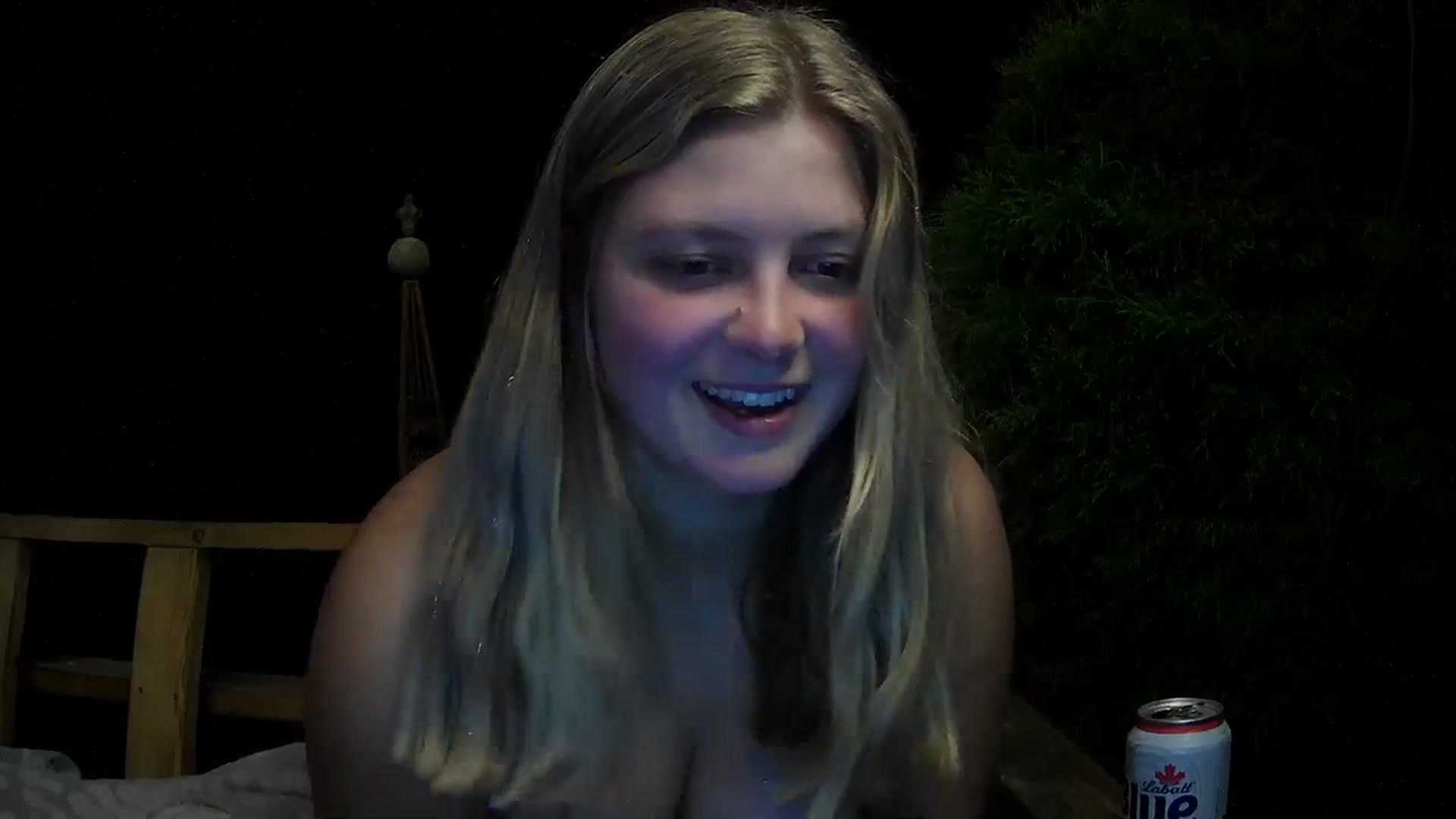 Gallery image thumbnail from Brianna8's myfreecams stream on, 09/20/2023, 01:22 image 19 of 20