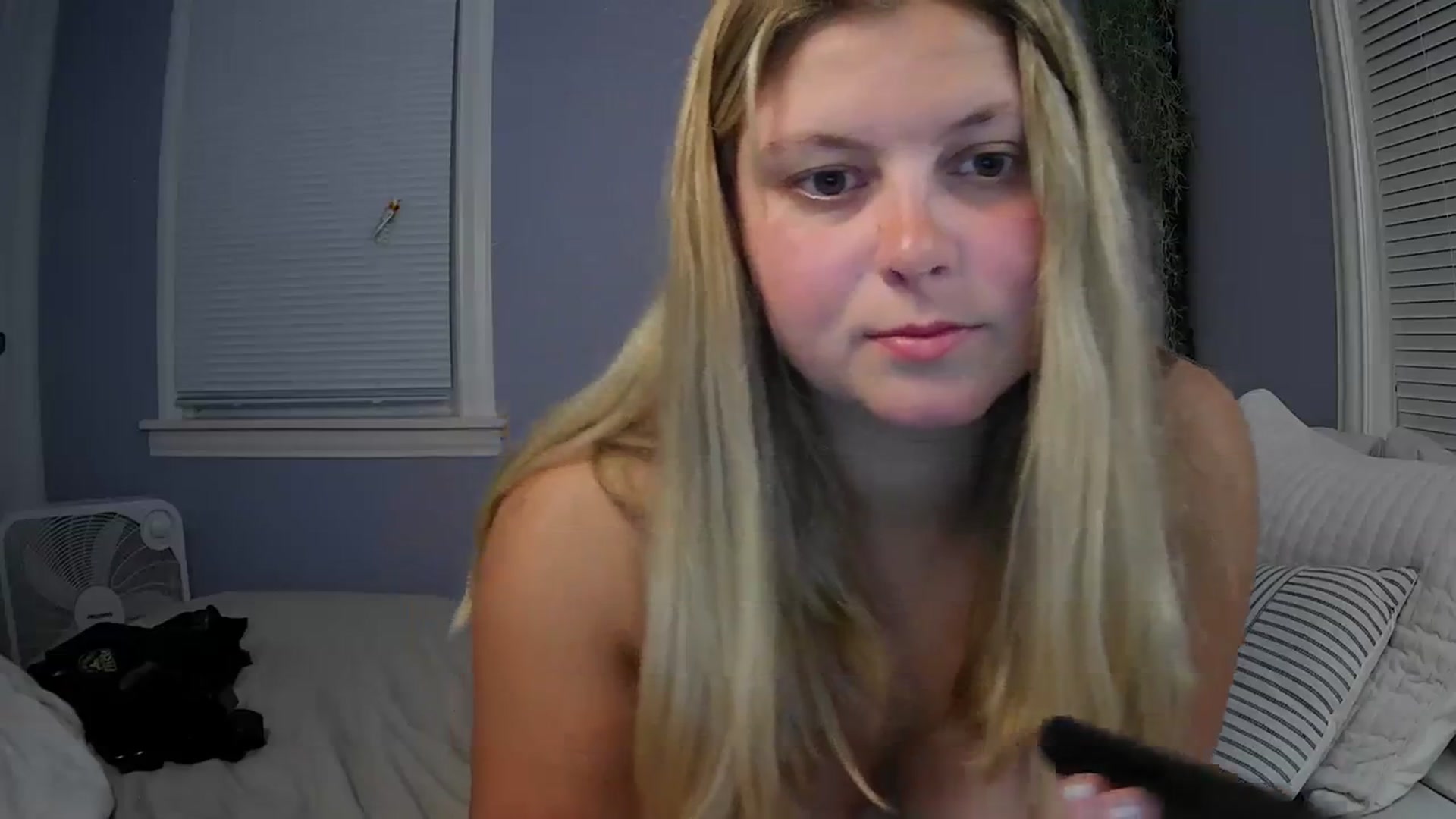 Gallery image thumbnail from Brianna8's myfreecams stream on, 10/13/2023, 24:06 image 19 of 20