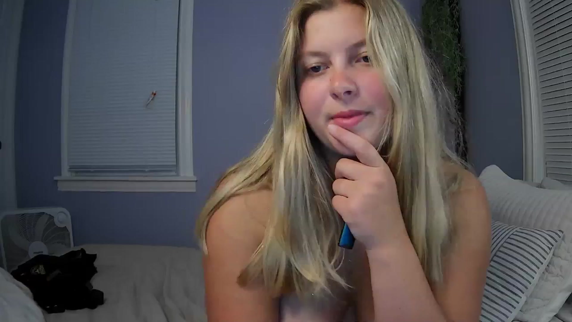 Gallery image thumbnail from Brianna8's myfreecams stream on, 10/13/2023, 24:06 image 1 of 20
