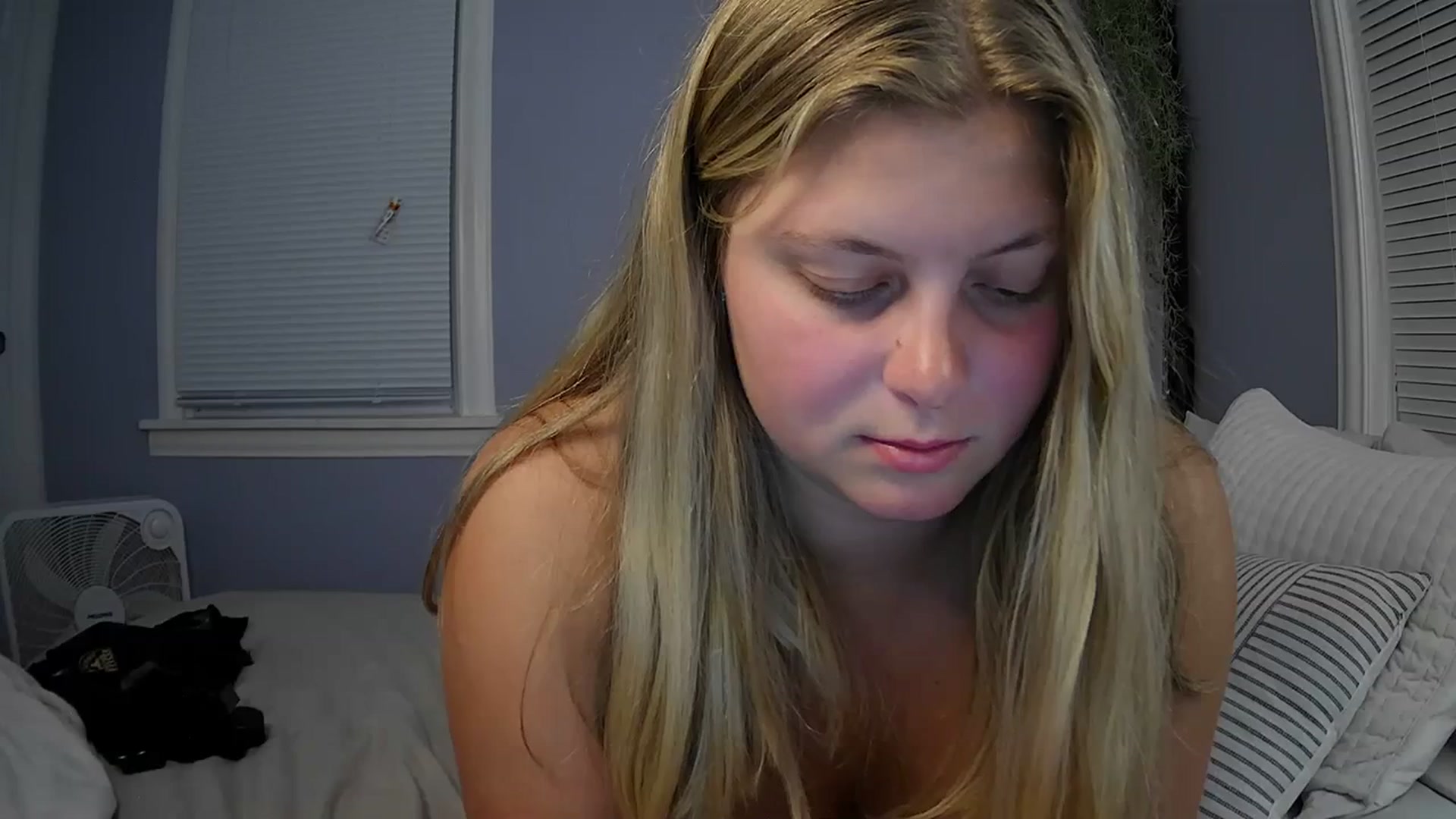 Gallery image thumbnail from Brianna8's myfreecams stream on, 10/13/2023, 24:06 image 13 of 20