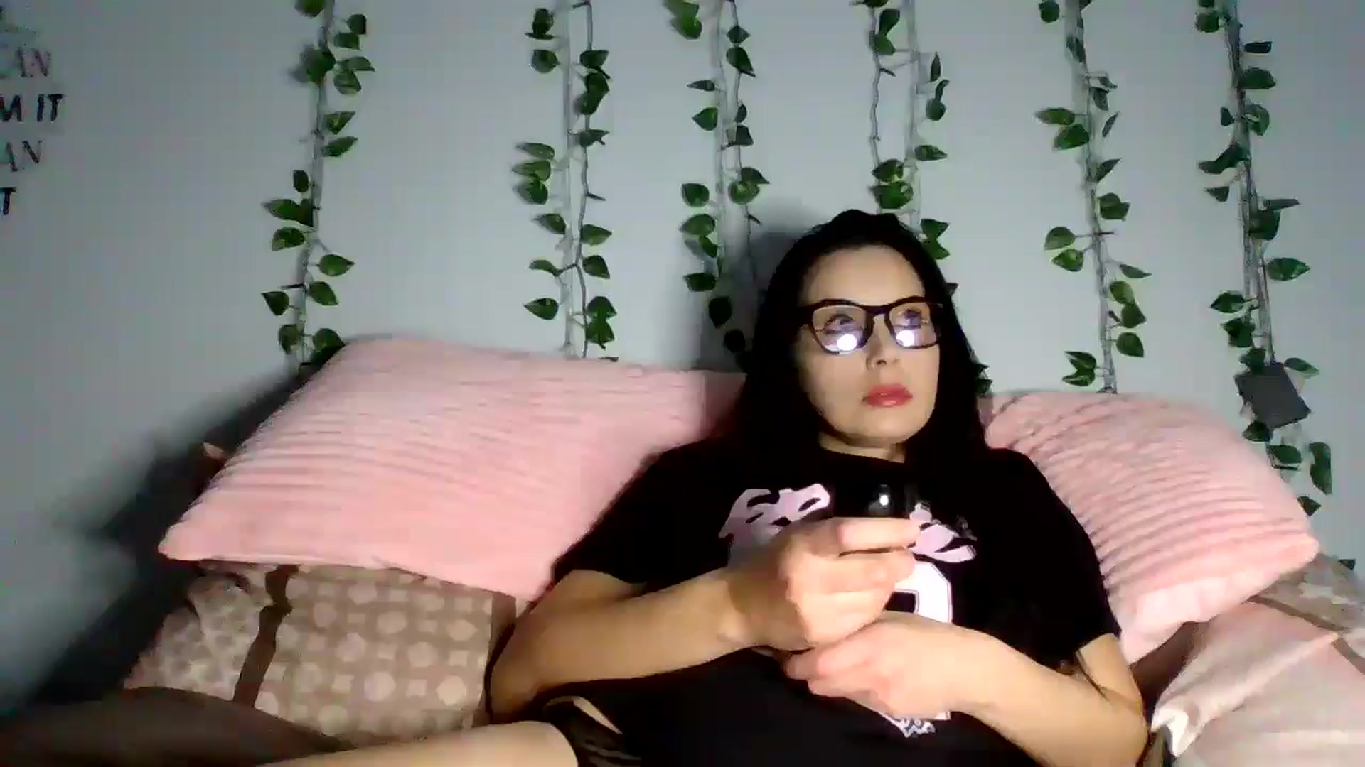 Gallery image thumbnail from BriannaBae420's myfreecams stream on, 02/25/2025, 24:05 image 17 of 20