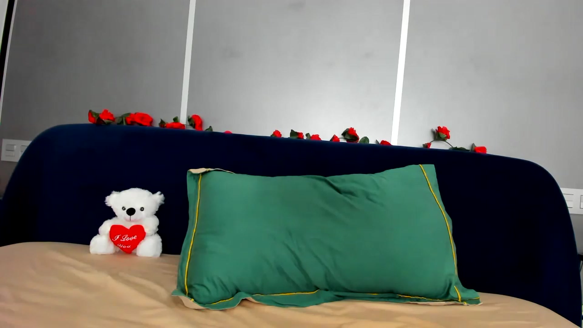 Gallery image thumbnail from BriannaHeiss's myfreecams stream on, 02/18/2023, 13:57 image 9 of 20