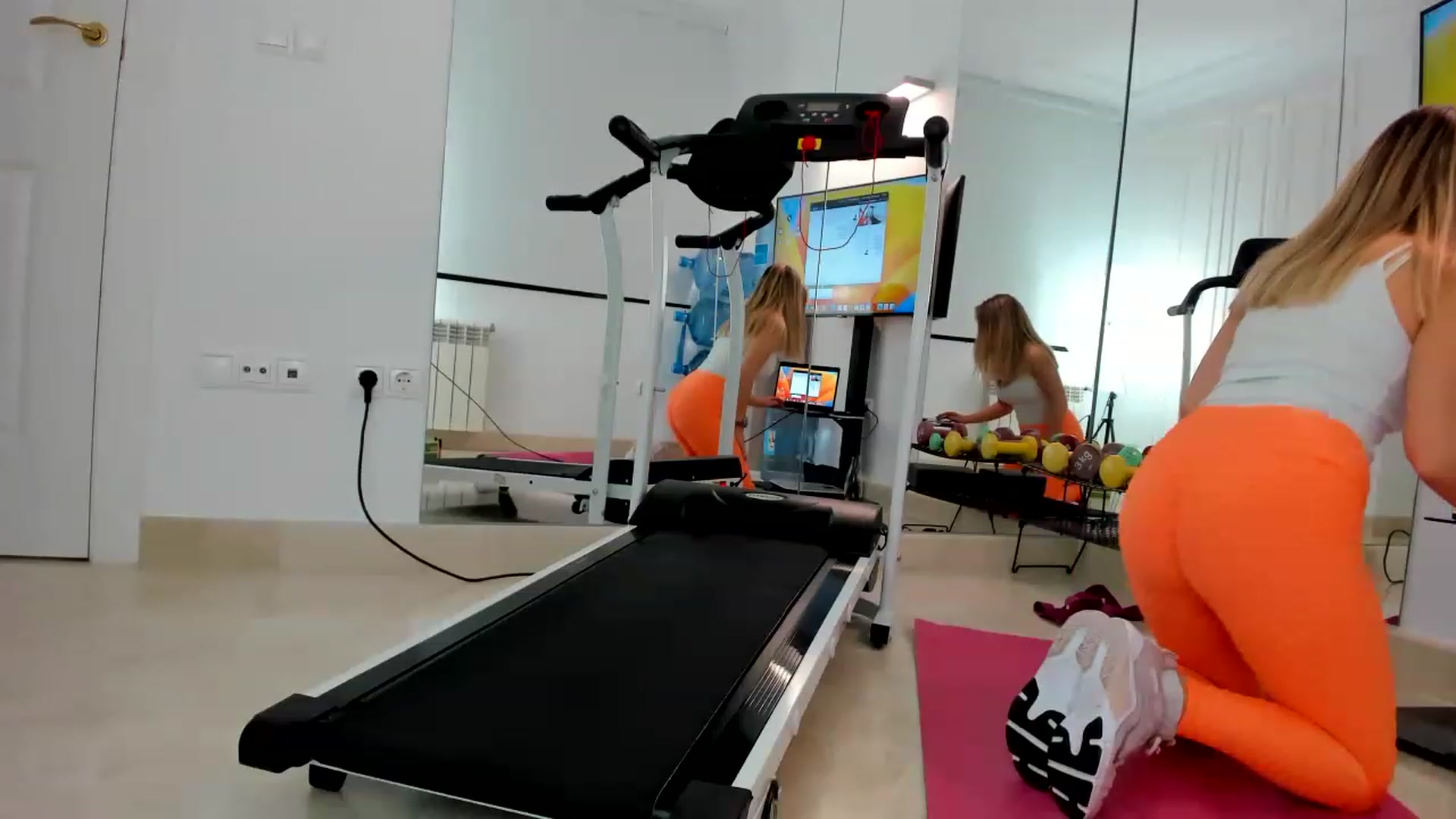Gallery image thumbnail from BriannaHeiss's myfreecams stream on, 02/28/2023, 21:38 image 20 of 20