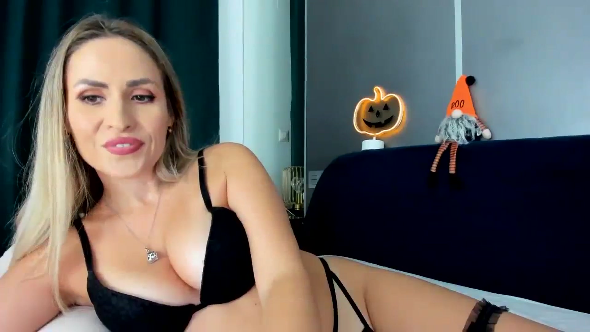Gallery image thumbnail from BriannaHeiss's myfreecams stream on, 10/04/2023, 22:18 image 17 of 20
